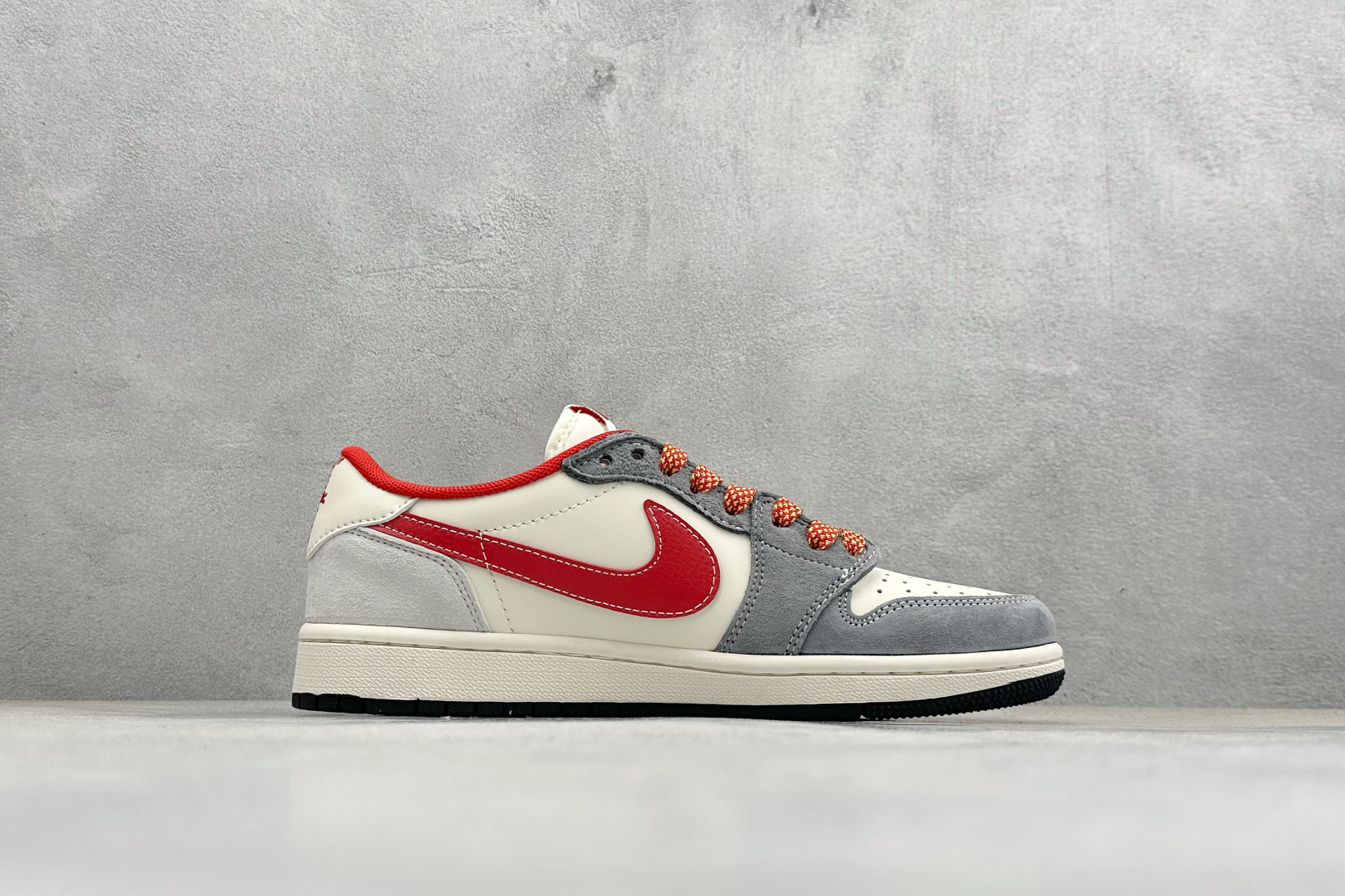 Air Jordan 1 Low AJ1 乔1 马年限定 高端定制 低帮倒钩复古篮球鞋 JP2026-118-Top High Quatity Cheap Sneakers Fashion Clothing Clothes Bags handbags Shoes of all Brand wholesale With The best Quality And Beautiful Price from China Factory Chinese suppliers wholesaler seller Air Jordan 1 Low AJ1 乔1 马年限定 高端定制 低帮倒钩复古篮球鞋 JP2026-118