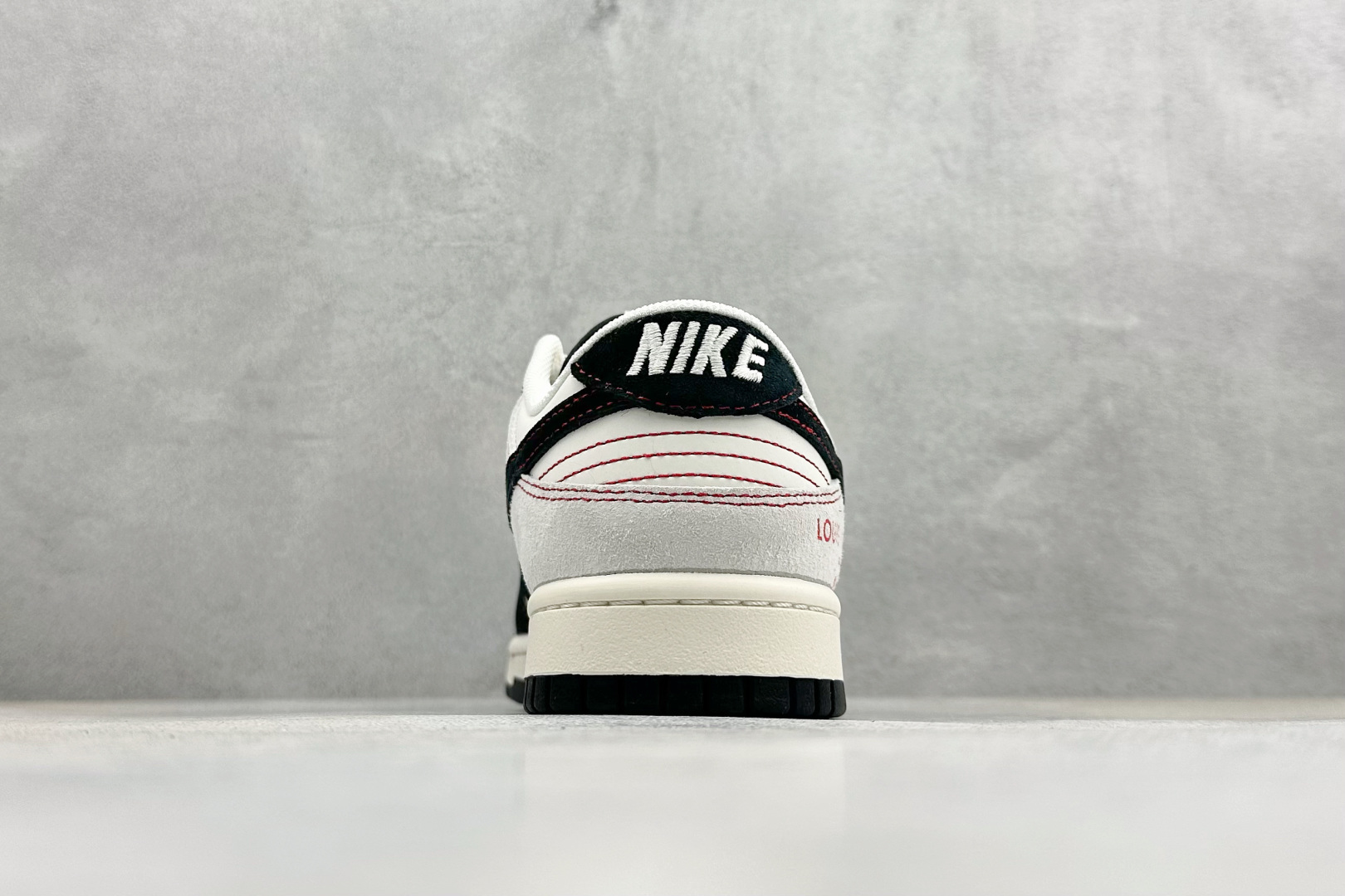 Nike Dunk Low Retro 马年限定 周年高端定制 低帮休闲板鞋 HT5088-655-Chinese wholesaler seller Clothes Bags handbags wholesale Shoes High Quatity wholesaler seller Cheap Sneakers from China Factory Chinese suppliers china wholesale clothing wholesaler seller Nike Dunk Low Retro 马年限定 周年高端定制 低帮休闲板鞋 HT5088-655
