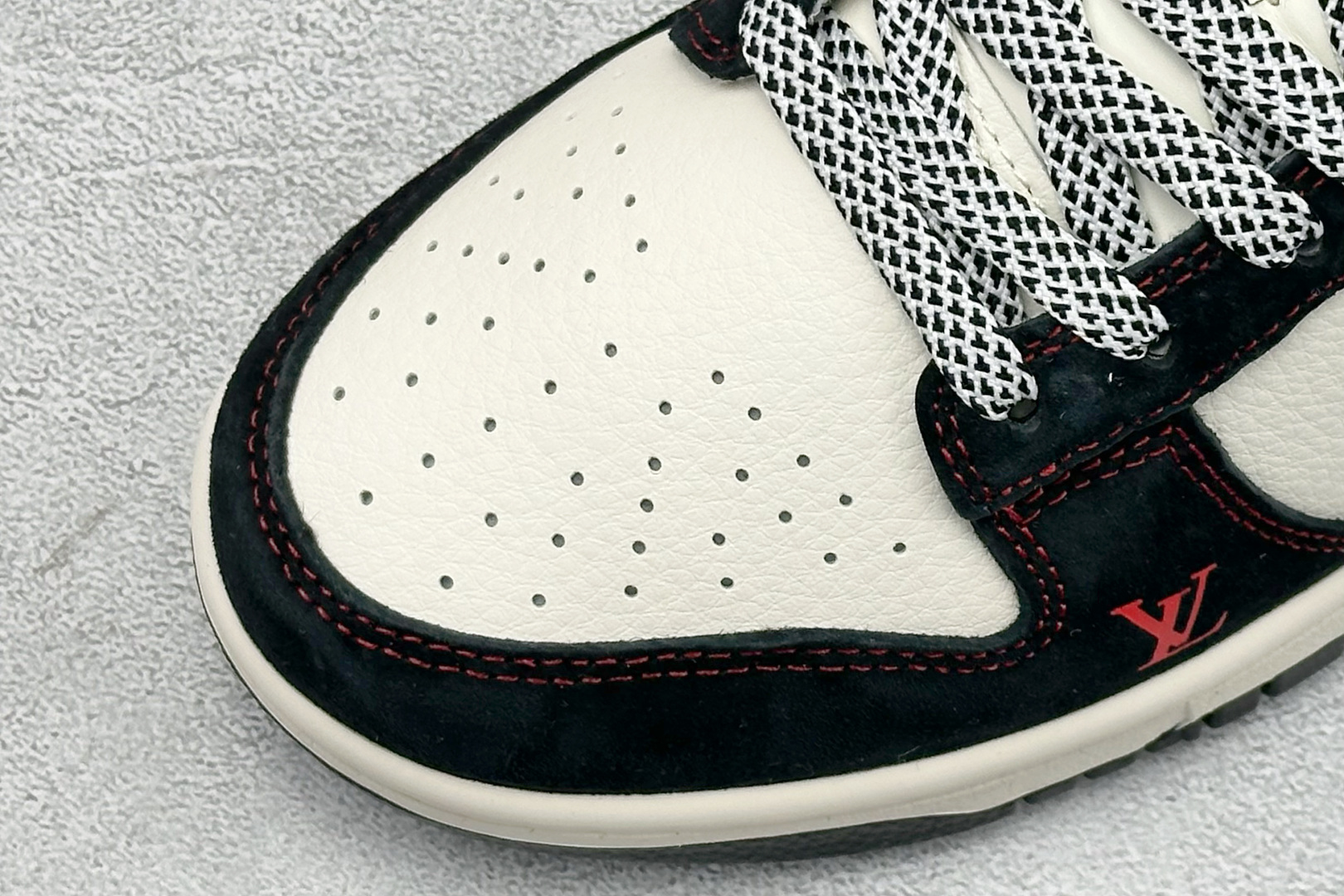 Nike Dunk Low Retro 马年限定 周年高端定制 低帮休闲板鞋 HT5088-655-Chinese wholesaler seller Clothes Bags handbags wholesale Shoes High Quatity wholesaler seller Cheap Sneakers from China Factory Chinese suppliers china wholesale clothing wholesaler seller Nike Dunk Low Retro 马年限定 周年高端定制 低帮休闲板鞋 HT5088-655