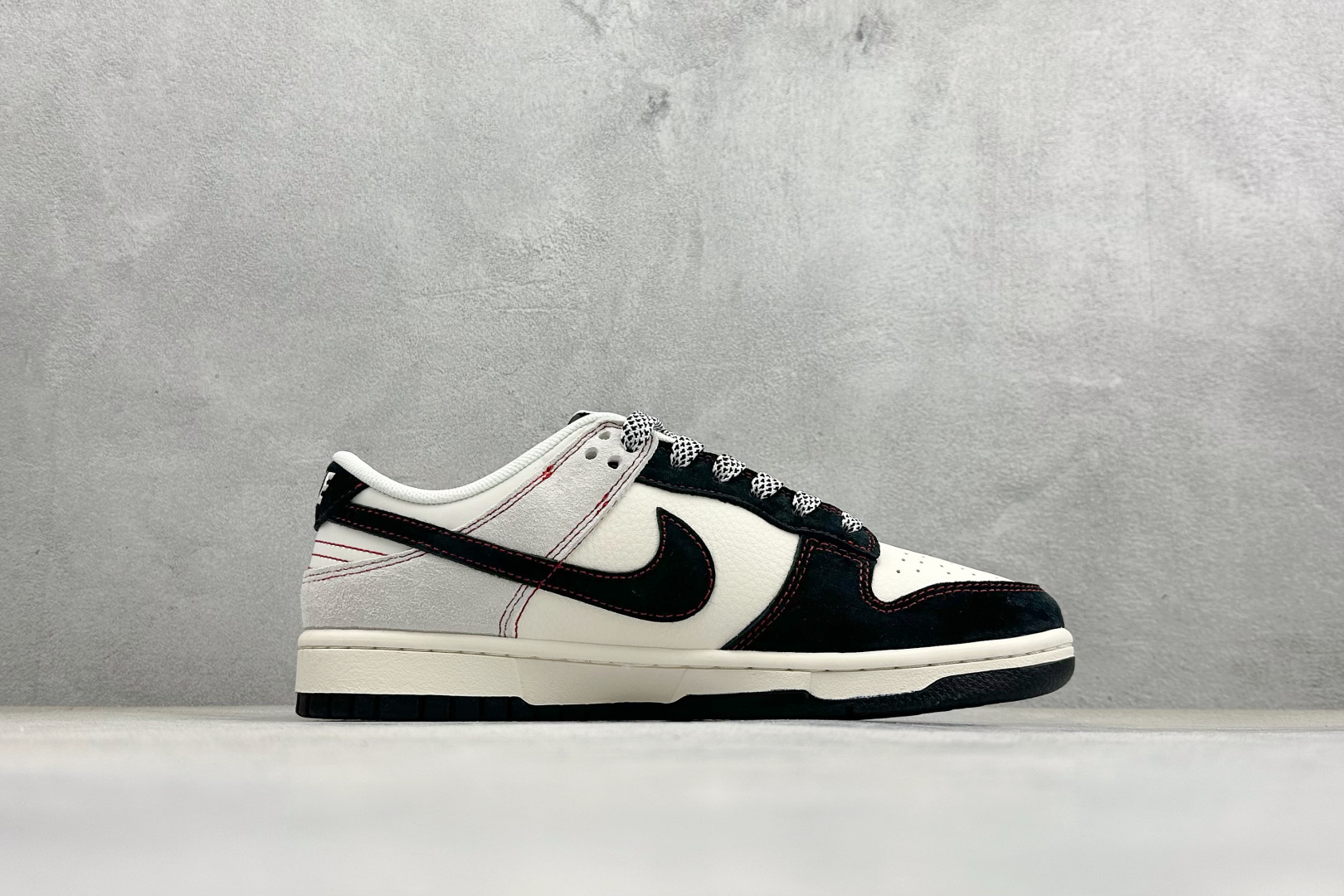 Nike Dunk Low Retro 马年限定 周年高端定制 低帮休闲板鞋 HT5088-655-Chinese wholesaler seller Clothes Bags handbags wholesale Shoes High Quatity wholesaler seller Cheap Sneakers from China Factory Chinese suppliers china wholesale clothing wholesaler seller Nike Dunk Low Retro 马年限定 周年高端定制 低帮休闲板鞋 HT5088-655