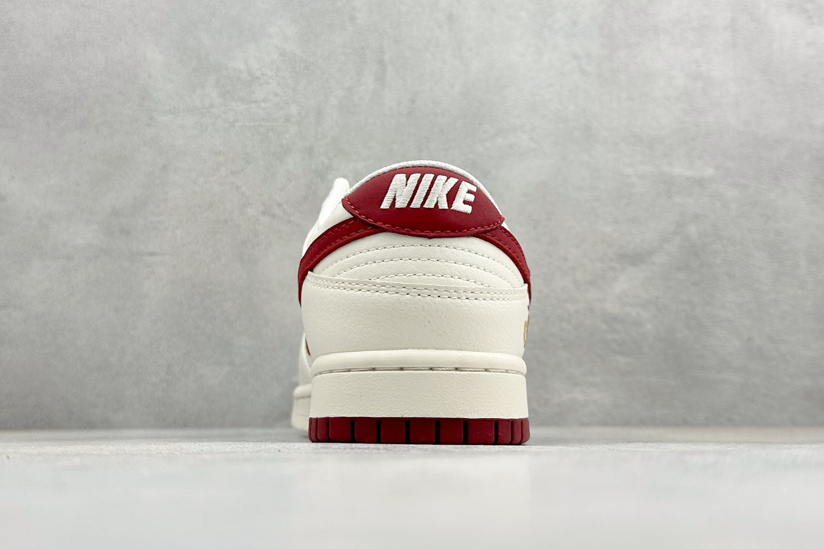 Nike Dunk Low Retro 马年限定 周年高端定制 低帮休闲板鞋 MZ9588-858-Top High Quatity Cheap Sneakers Fashion Clothing Clothes Bags handbags Shoes of all Brand wholesale With The best Quality And Beautiful Price from China Factory Chinese suppliers wholesaler seller Nike Dunk Low Retro 马年限定 周年高端定制 低帮休闲板鞋 MZ9588-858