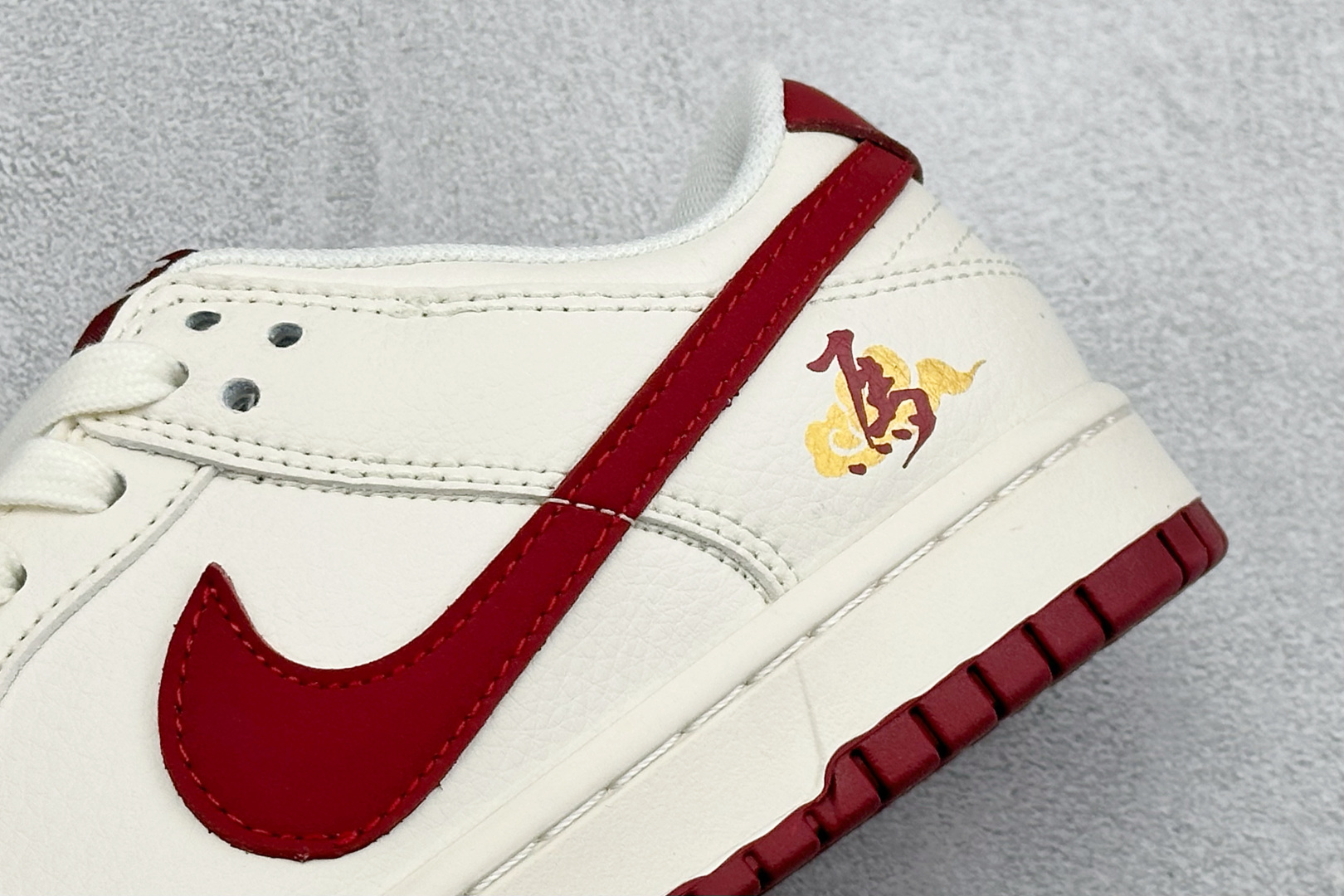 Nike Dunk Low Retro 马年限定 周年高端定制 低帮休闲板鞋 MZ9588-858-Top High Quatity Cheap Sneakers Fashion Clothing Clothes Bags handbags Shoes of all Brand wholesale With The best Quality And Beautiful Price from China Factory Chinese suppliers wholesaler seller Nike Dunk Low Retro 马年限定 周年高端定制 低帮休闲板鞋 MZ9588-858