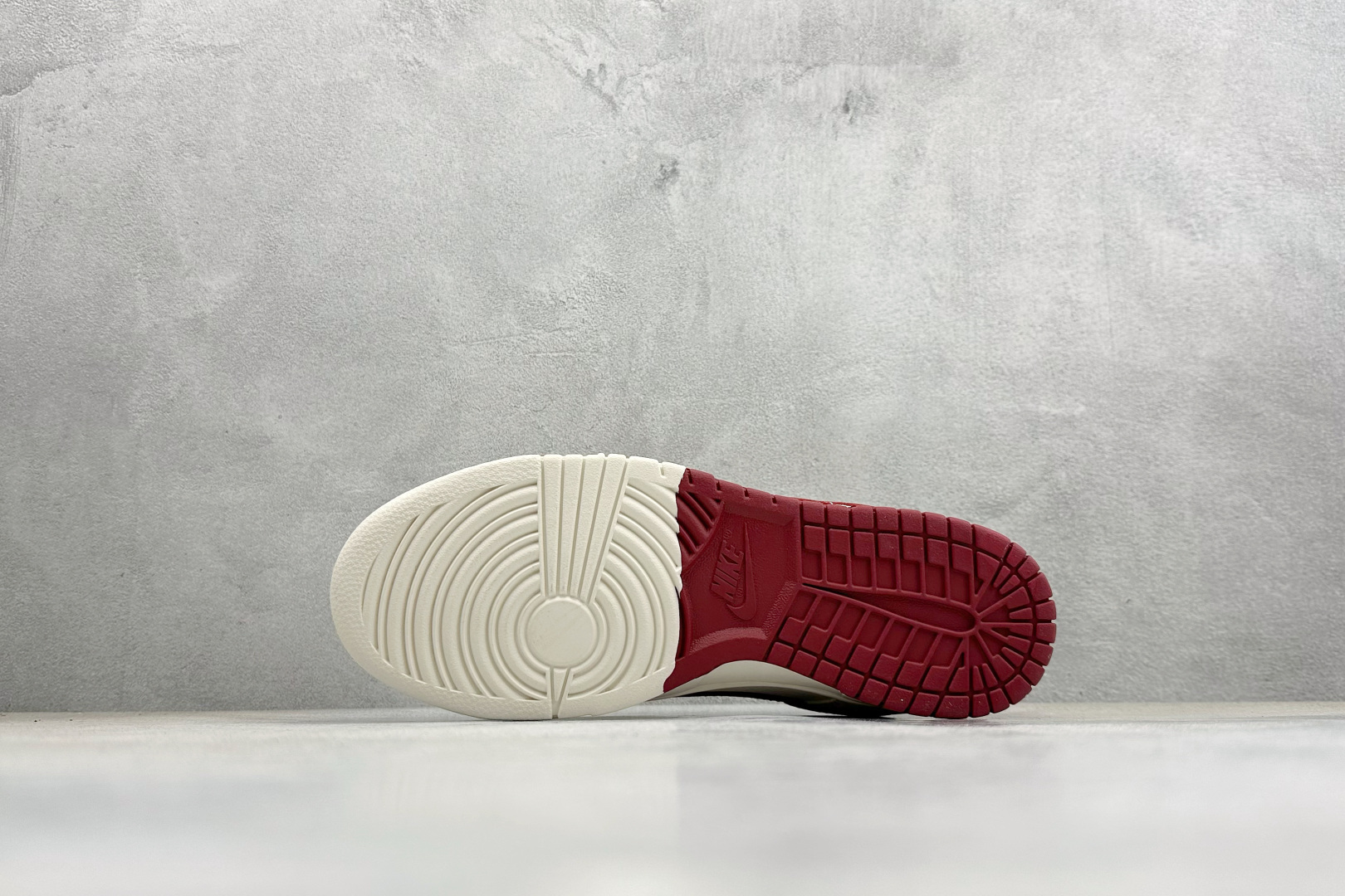 Nike Dunk Low Retro 马年限定 周年高端定制 低帮休闲板鞋 MZ9588-858-Top High Quatity Cheap Sneakers Fashion Clothing Clothes Bags handbags Shoes of all Brand wholesale With The best Quality And Beautiful Price from China Factory Chinese suppliers wholesaler seller Nike Dunk Low Retro 马年限定 周年高端定制 低帮休闲板鞋 MZ9588-858