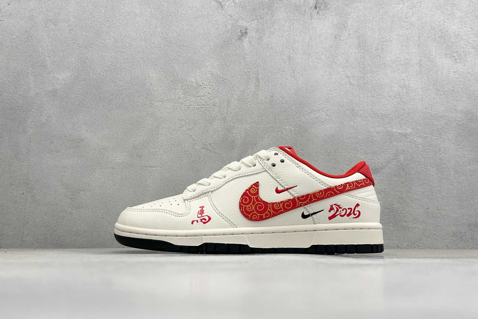 270 Nike Dunk Low Retro 2026马年限定 周年高端定制 低帮休闲板鞋 MZ9588-861-Chinese UA Cheap High Quatity Brand Clothes Bags handbags Sneakers wholesale wholesaler seller from China Factory suppliers Fashion Clothing Shoes best Quality Beautiful Price 270 Nike Dunk Low Retro 2026马年限定 周年高端定制 低帮休闲板鞋 MZ9588-861