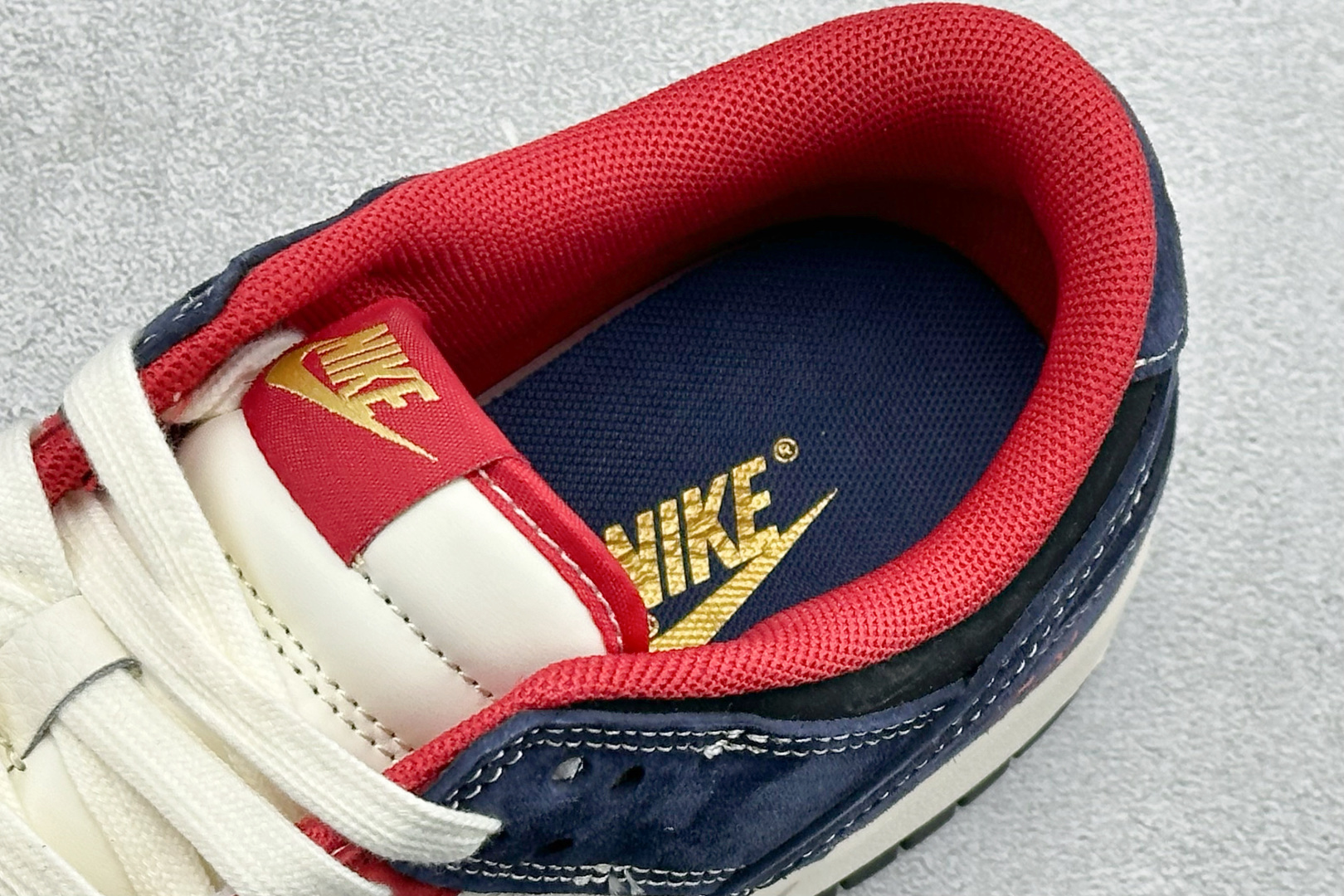 Nike Dunk Low Retro 马年限定 周年高端定制 低帮休闲板鞋 HG0026-011-Top High Quatity Cheap Sneakers Fashion Clothing Clothes Bags handbags Shoes of all Brand wholesale With The best Quality And Beautiful Price from China Factory Chinese suppliers wholesaler seller Nike Dunk Low Retro 马年限定 周年高端定制 低帮休闲板鞋 HG0026-011