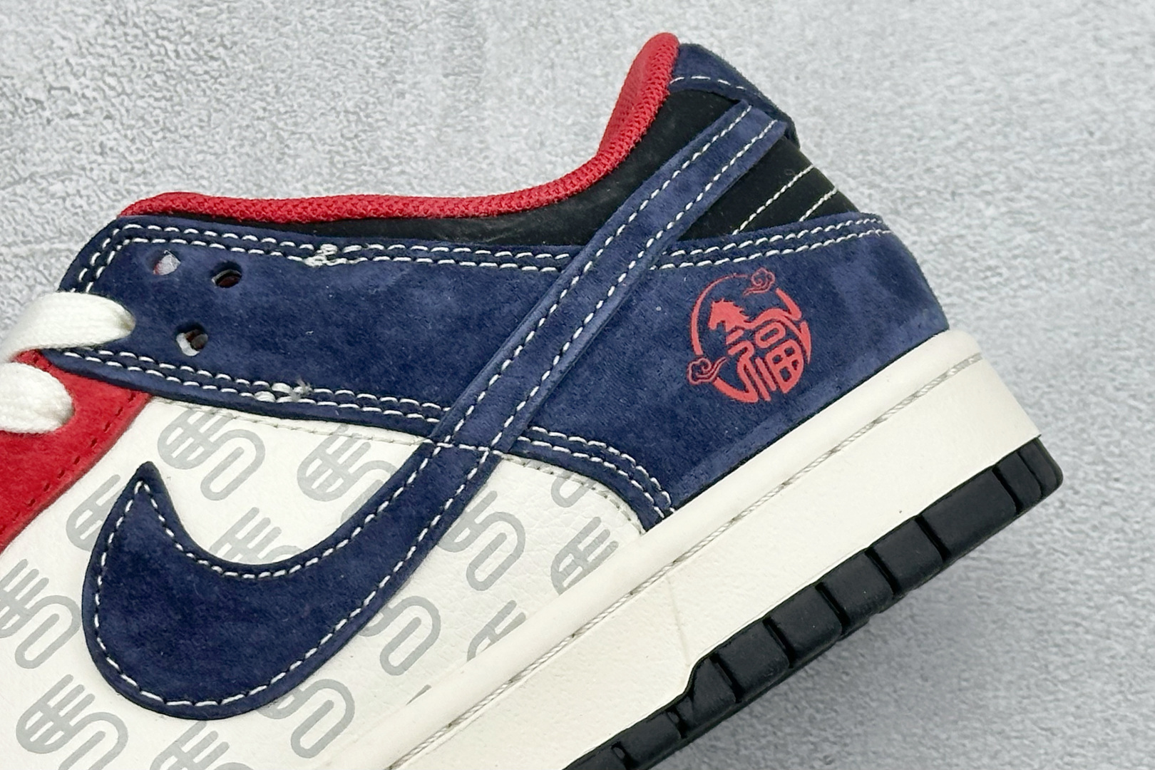 Nike Dunk Low Retro 马年限定 周年高端定制 低帮休闲板鞋 HG0026-011-Top High Quatity Cheap Sneakers Fashion Clothing Clothes Bags handbags Shoes of all Brand wholesale With The best Quality And Beautiful Price from China Factory Chinese suppliers wholesaler seller Nike Dunk Low Retro 马年限定 周年高端定制 低帮休闲板鞋 HG0026-011