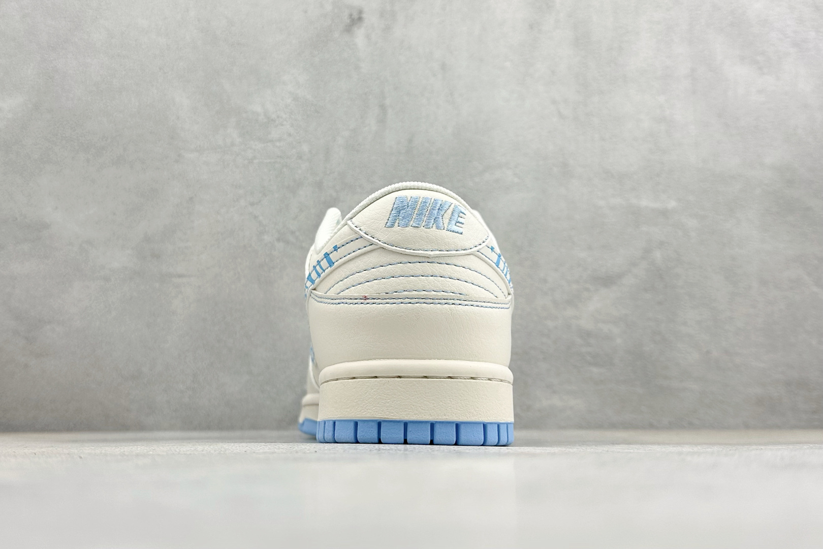Nike Dunk Low Retro 2026马年限定 周年高端定制 低帮休闲板鞋 JJ2508-605-Top High Quatity Cheap Sneakers Fashion Clothing Clothes Bags handbags Shoes of all Brand wholesale With The best Quality And Beautiful Price from China Factory Chinese suppliers wholesaler seller Nike Dunk Low Retro 2026马年限定 周年高端定制 低帮休闲板鞋 JJ2508-605