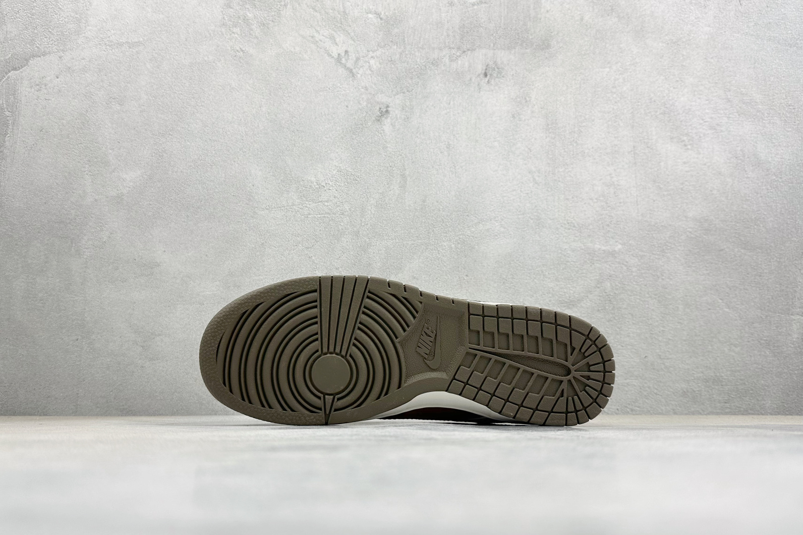 K版Nike SB Dunk Low 马年限定 高端定制 低帮休闲滑板鞋 IQ1118-220-Top High Quatity Cheap Sneakers Fashion Clothing Clothes Bags handbags Shoes of all Brand wholesale With The best Quality And Beautiful Price from China Factory Chinese suppliers wholesaler seller K版Nike SB Dunk Low 马年限定 高端定制 低帮休闲滑板鞋 IQ1118-220