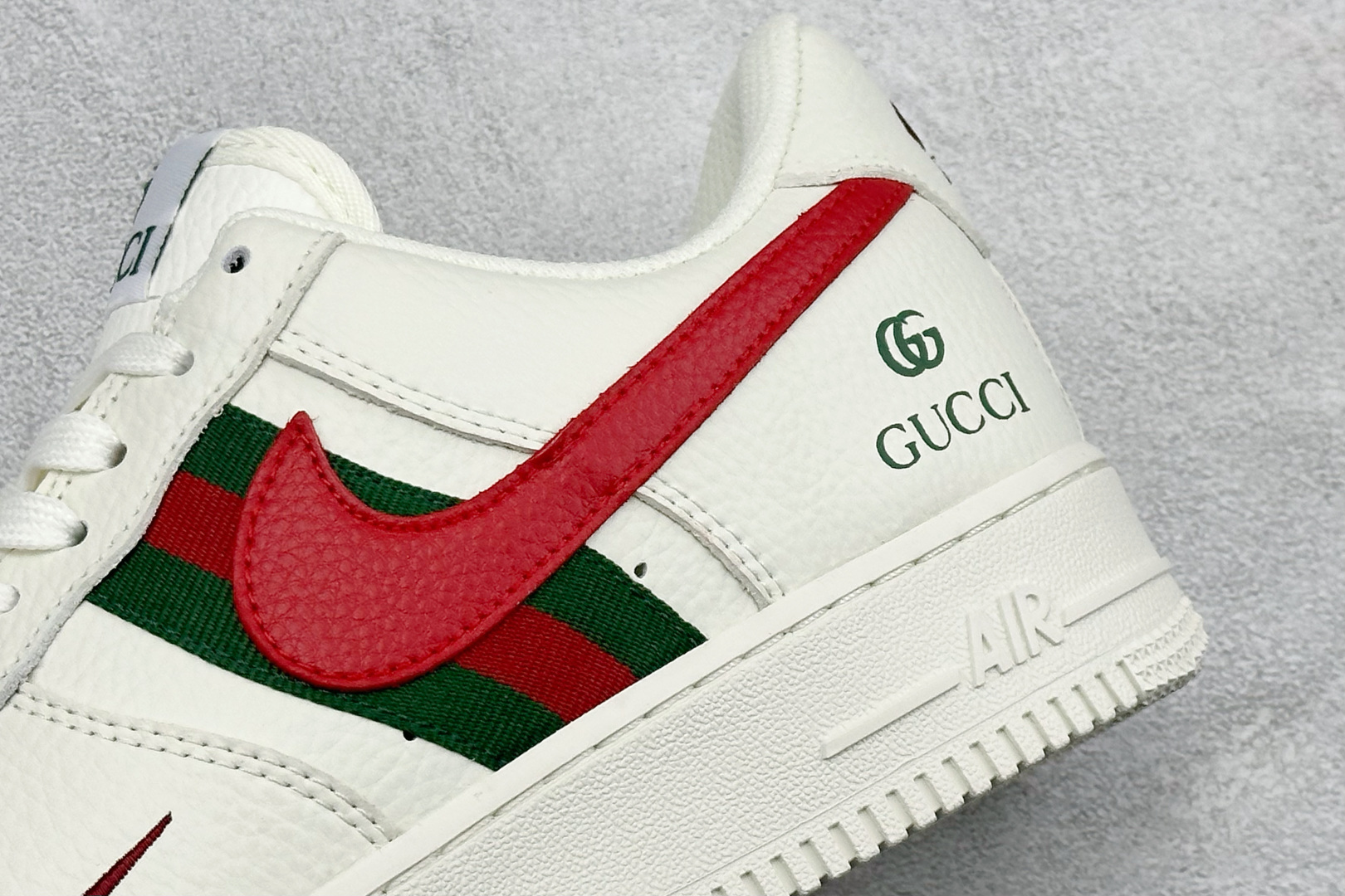 260 SC版Nike Air Force 1'07 Low 古驰联名 空军一号低帮休闲板鞋 XY9025-015-Chinese UA Cheap High Quatity Brand Clothes Bags handbags Sneakers wholesale wholesaler seller from China Factory suppliers Fashion Clothing Shoes best Quality Beautiful Price 260 SC版Nike Air Force 1'07 Low 古驰联名 空军一号低帮休闲板鞋 XY9025-015