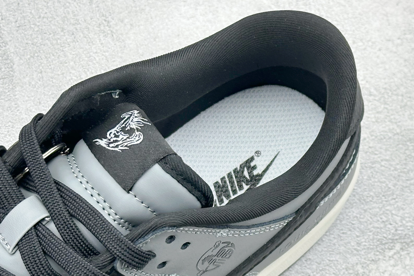 280 SC版Nike SB Dunk Low 马年限定 玄墨炭灰 高端定制 低帮休闲板鞋 NH0601-481-Chinese UA Cheap High Quatity Brand Clothes Bags handbags Sneakers wholesale wholesaler seller from China Factory suppliers Fashion Clothing Shoes best Quality Beautiful Price 280 SC版Nike SB Dunk Low 马年限定 玄墨炭灰 高端定制 低帮休闲板鞋 NH0601-481