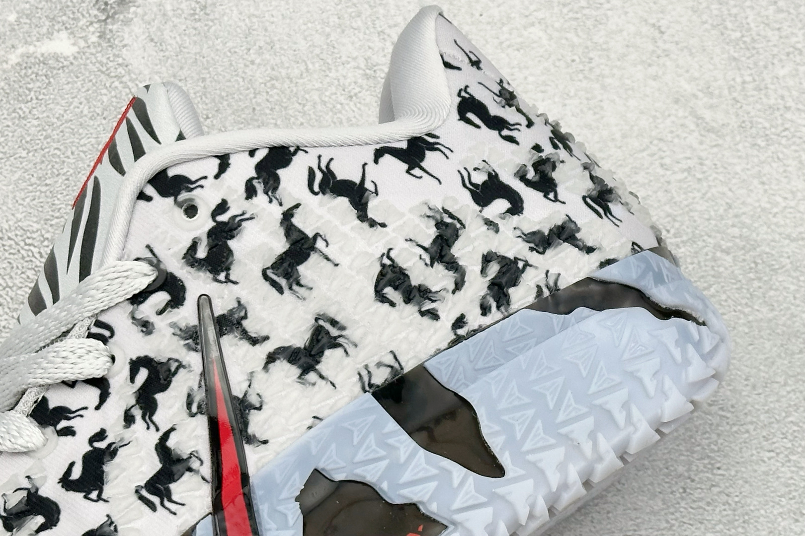JA 3 XMAS PE EP 莫兰特三代 马年限定 实战低帮篮球鞋 HF2794-001-Top High Quatity Cheap Sneakers Fashion Clothing Clothes Bags handbags Shoes of all Brand wholesale With The best Quality And Beautiful Price from China Factory Chinese suppliers wholesaler seller JA 3 XMAS PE EP 莫兰特三代 马年限定 实战低帮篮球鞋 HF2794-001