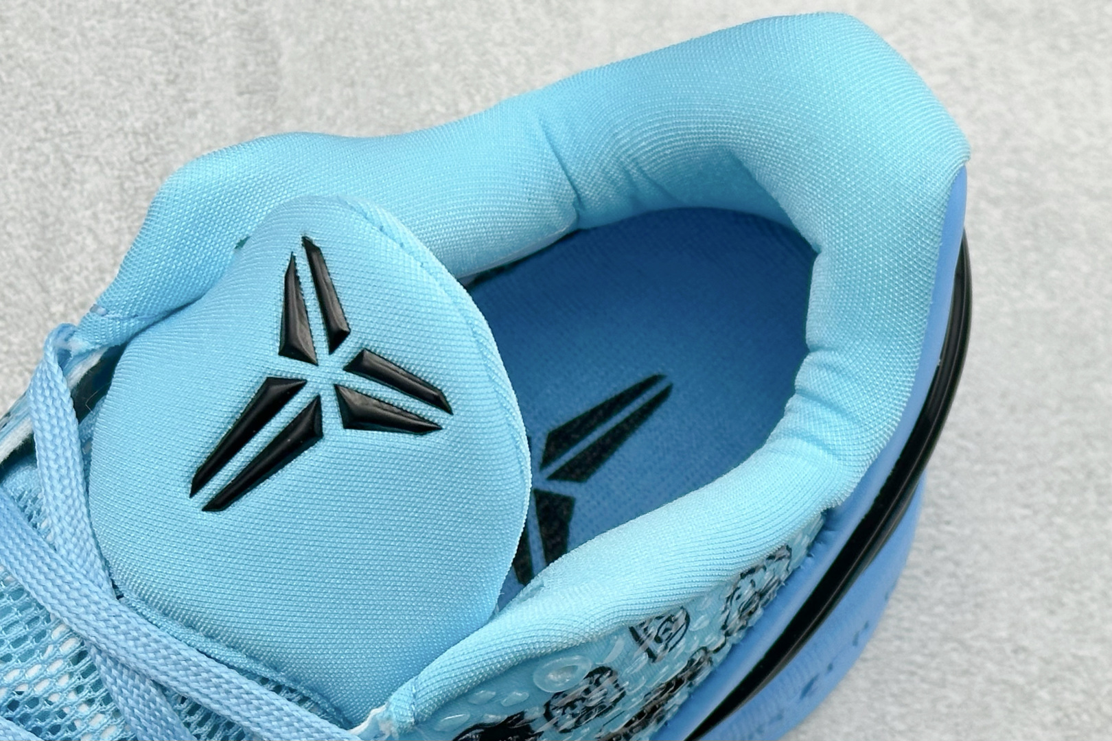 360 Nike Zoom Kobe VI 马年限定 CNY新年款 耐克 科比6代系列 低帮复刻实战运动低帮文化篮球鞋 CW2190-024-Chinese UA Cheap High Quatity Brand Clothes Bags handbags Sneakers wholesale wholesaler seller from China Factory suppliers Fashion Clothing Shoes best Quality Beautiful Price 360 Nike Zoom Kobe VI 马年限定 CNY新年款 耐克 科比6代系列 低帮复刻实战运动低帮文化篮球鞋 CW2190-024