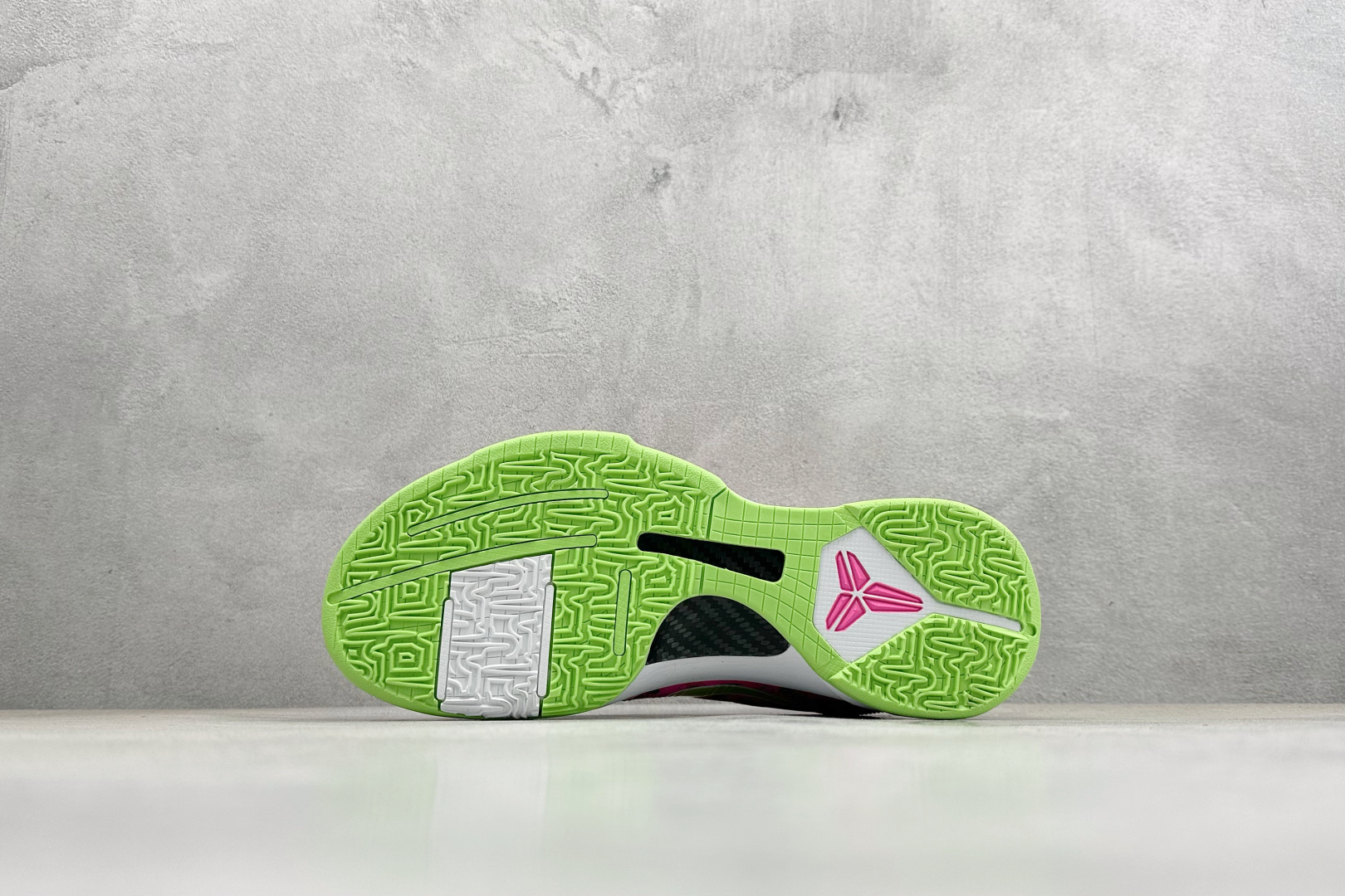 360 Nike Zoom KOBE 5代 PROTRO CHBL 马年限定实战篮球鞋 CD4991-877-Chinese UA Cheap High Quatity Brand Clothes Bags handbags Sneakers wholesale wholesaler seller from China Factory suppliers Fashion Clothing Shoes best Quality Beautiful Price 360 Nike Zoom KOBE 5代 PROTRO CHBL 马年限定实战篮球鞋 CD4991-877