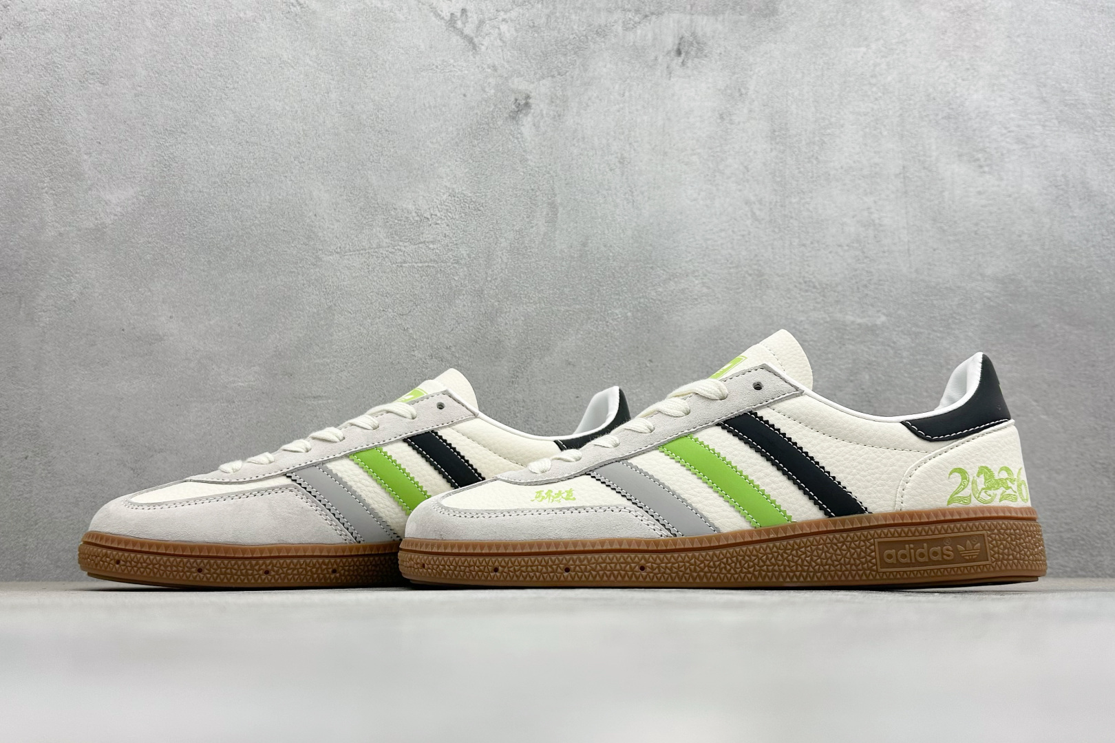 240 Adidas Handball Spezial 马年限定 麂皮阿迪经典复古休闲板鞋 LX0919