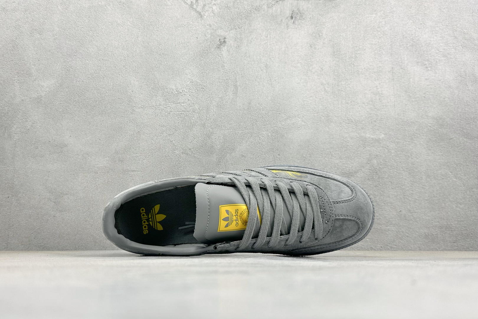 240 Adidas Handball Spezial 2026马年限定 麂皮阿迪经典复古休闲板鞋 ZH2608