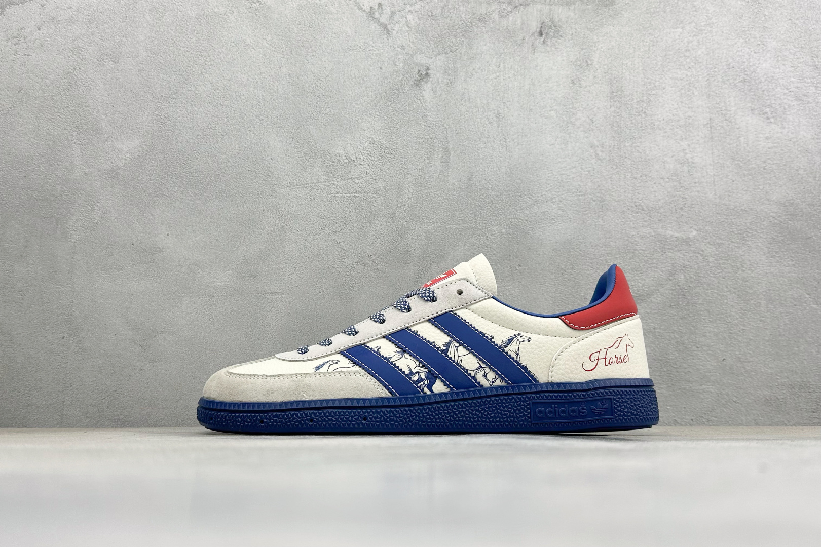 220 Adidas Handball Spezial 马年限定 麂皮阿迪经典复古休闲板鞋 SD6835-Chinese UA Cheap High Quatity Brand Clothes Bags handbags Sneakers wholesale wholesaler seller from China Factory suppliers Fashion Clothing Shoes best Quality Beautiful Price 220 Adidas Handball Spezial 马年限定 麂皮阿迪经典复古休闲板鞋 SD6835