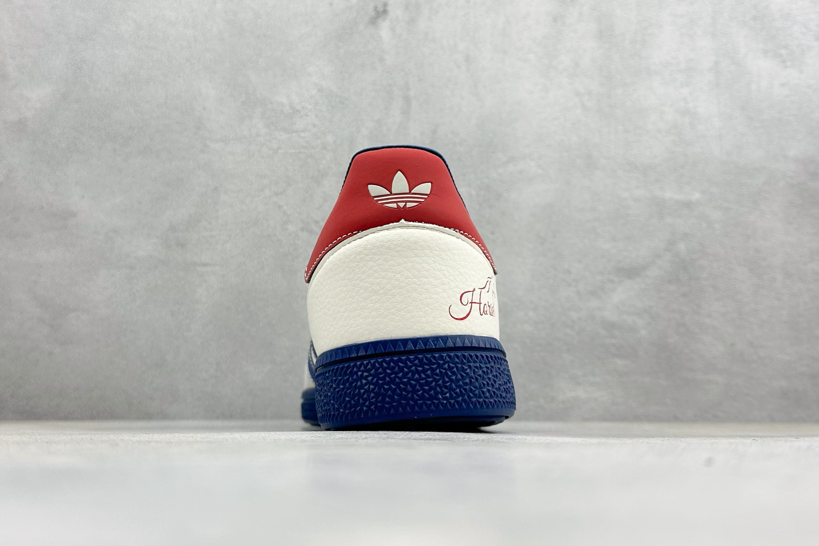 220 Adidas Handball Spezial 马年限定 麂皮阿迪经典复古休闲板鞋 SD6835-Chinese UA Cheap High Quatity Brand Clothes Bags handbags Sneakers wholesale wholesaler seller from China Factory suppliers Fashion Clothing Shoes best Quality Beautiful Price 220 Adidas Handball Spezial 马年限定 麂皮阿迪经典复古休闲板鞋 SD6835