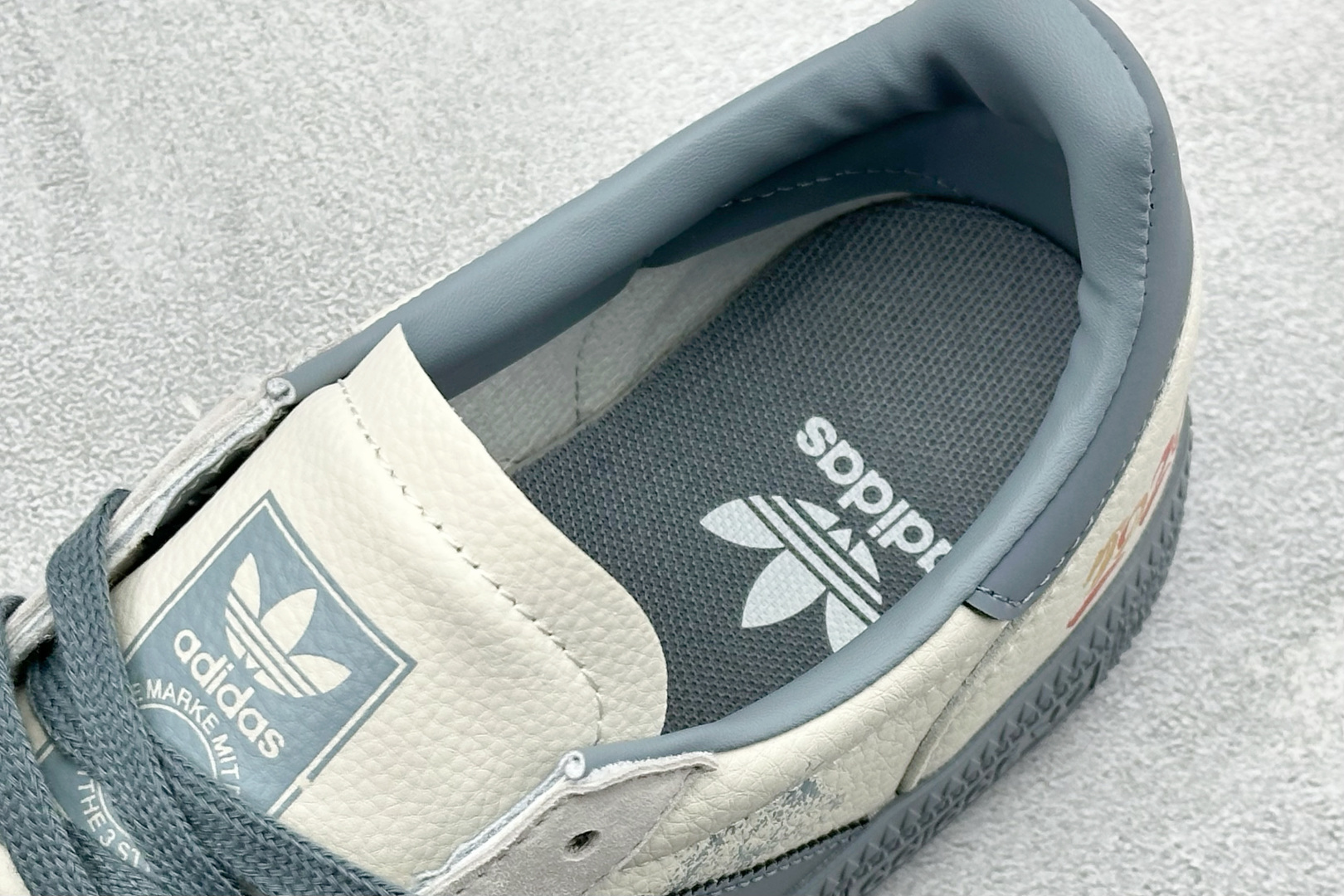 220 Adidas Handball Spezial 马年限定 麂皮阿迪经典复古休闲板鞋 SD6837-Chinese UA Cheap High Quatity Brand Clothes Bags handbags Sneakers wholesale wholesaler seller from China Factory suppliers Fashion Clothing Shoes best Quality Beautiful Price 220 Adidas Handball Spezial 马年限定 麂皮阿迪经典复古休闲板鞋 SD6837