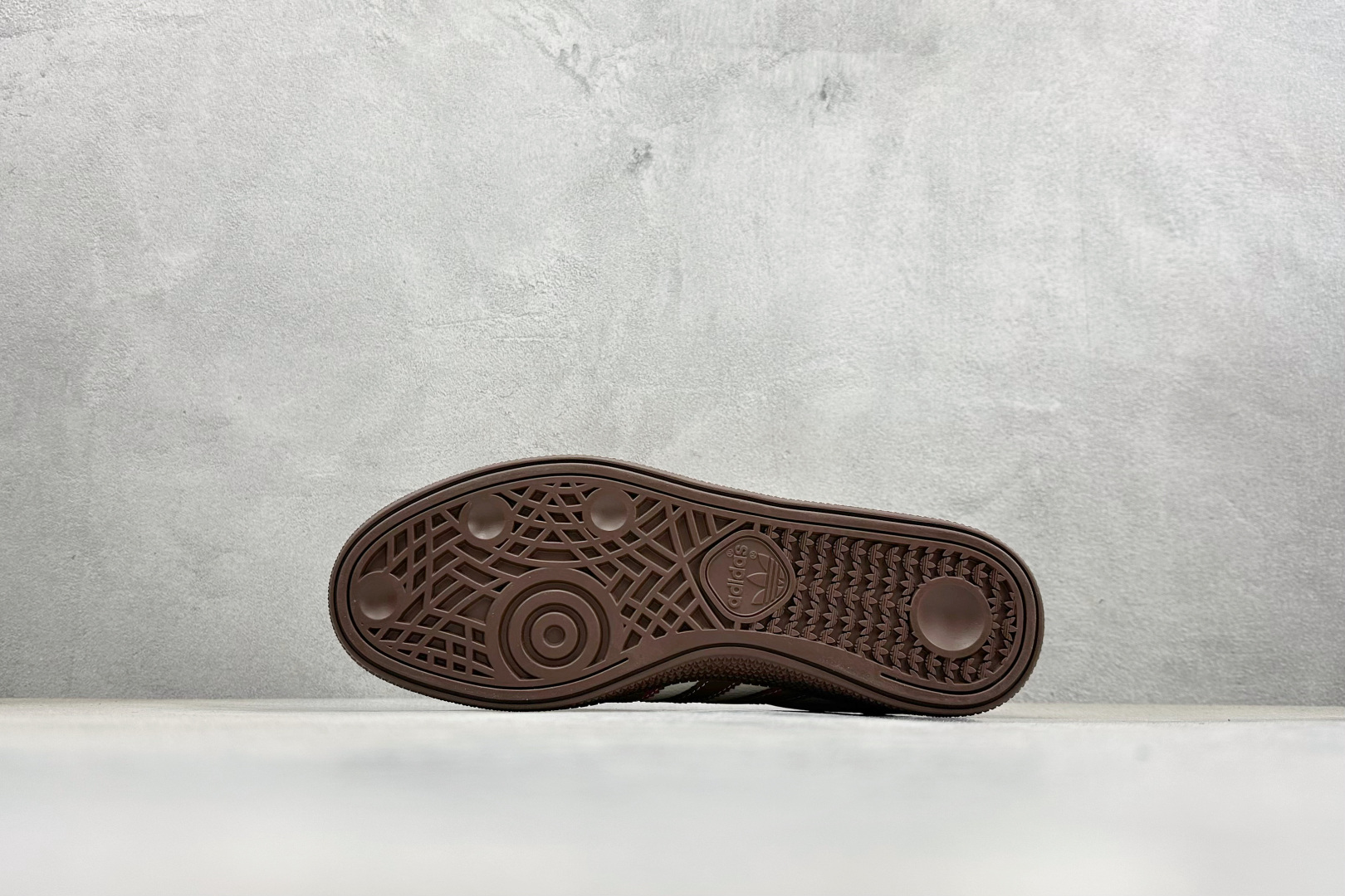 Adidas Handball Spezial 马年限定 麂皮阿迪经典复古休闲板鞋 SD6834-Top High Quatity Cheap Sneakers Fashion Clothing Clothes Bags handbags Shoes of all Brand wholesale With The best Quality And Beautiful Price from China Factory Chinese suppliers wholesaler seller Adidas Handball Spezial 马年限定 麂皮阿迪经典复古休闲板鞋 SD6834