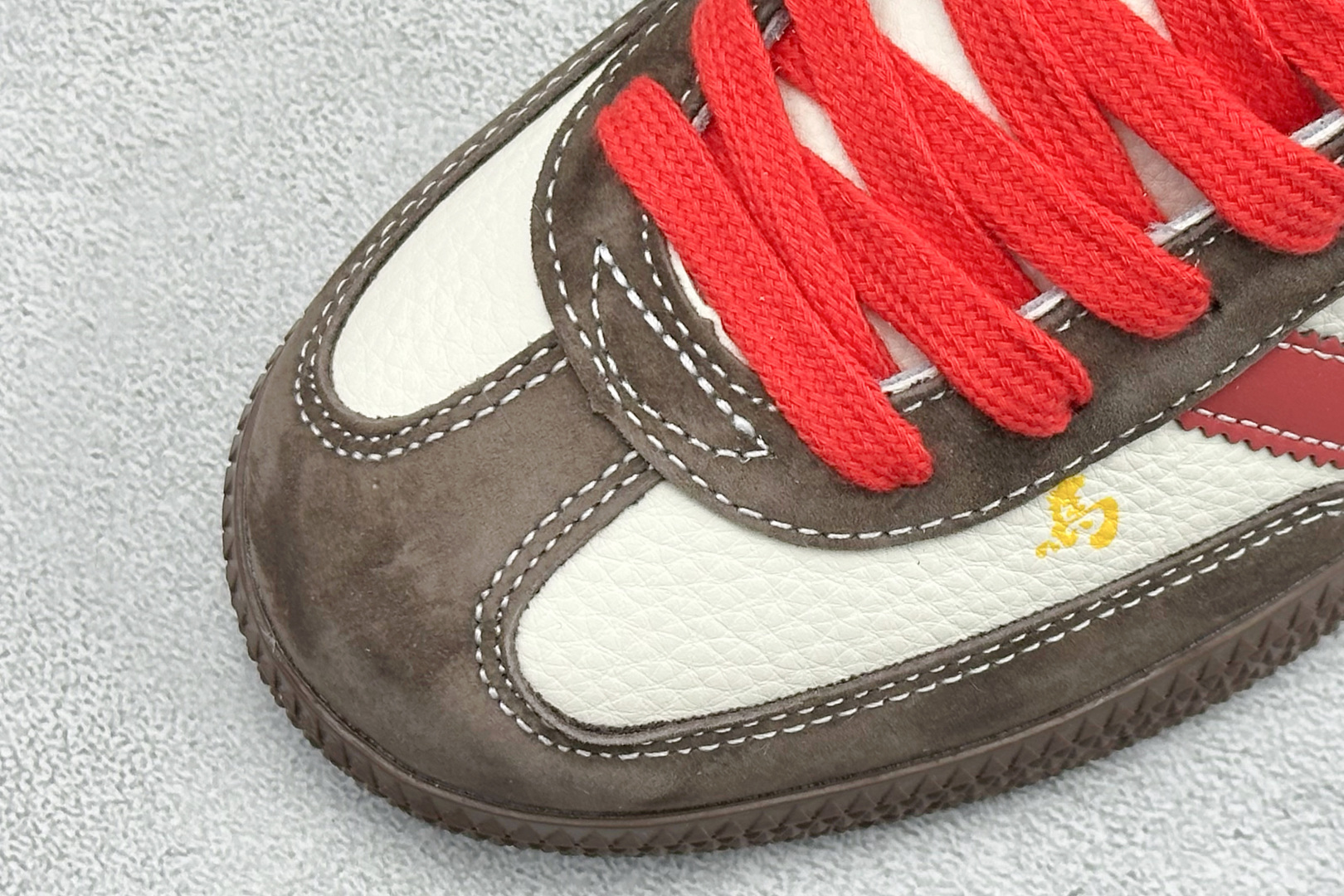 Adidas Handball Spezial 马年限定 麂皮阿迪经典复古休闲板鞋 SD6834-Top High Quatity Cheap Sneakers Fashion Clothing Clothes Bags handbags Shoes of all Brand wholesale With The best Quality And Beautiful Price from China Factory Chinese suppliers wholesaler seller Adidas Handball Spezial 马年限定 麂皮阿迪经典复古休闲板鞋 SD6834