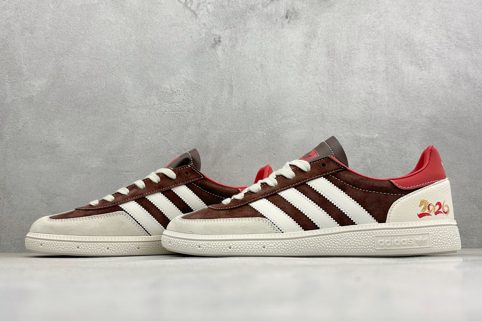 240 Adidas Handball Spezial 马年限定 麂皮阿迪经典复古休闲板鞋 ZH2604