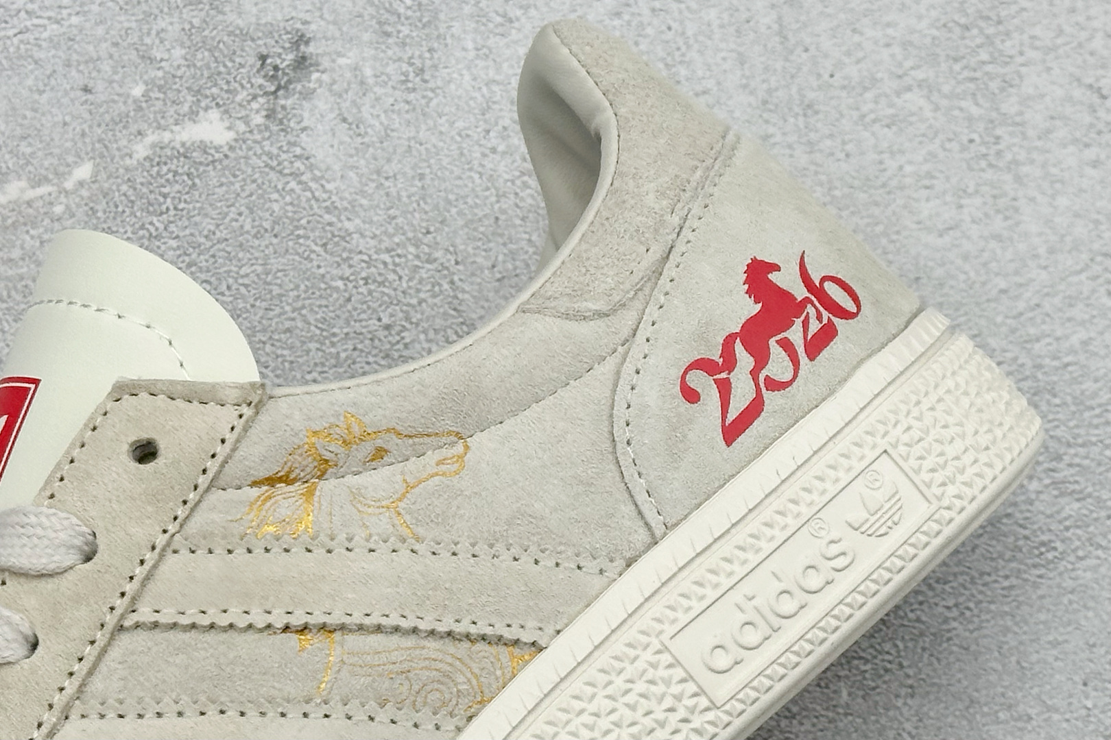 Adidas Handball Spezial 2026马年限定 麂皮阿迪经典复古休闲板鞋 ZH2607-Top High Quatity Cheap Sneakers Fashion Clothing Clothes Bags handbags Shoes of all Brand wholesale With The best Quality And Beautiful Price from China Factory Chinese suppliers wholesaler seller Adidas Handball Spezial 2026马年限定 麂皮阿迪经典复古休闲板鞋 ZH2607