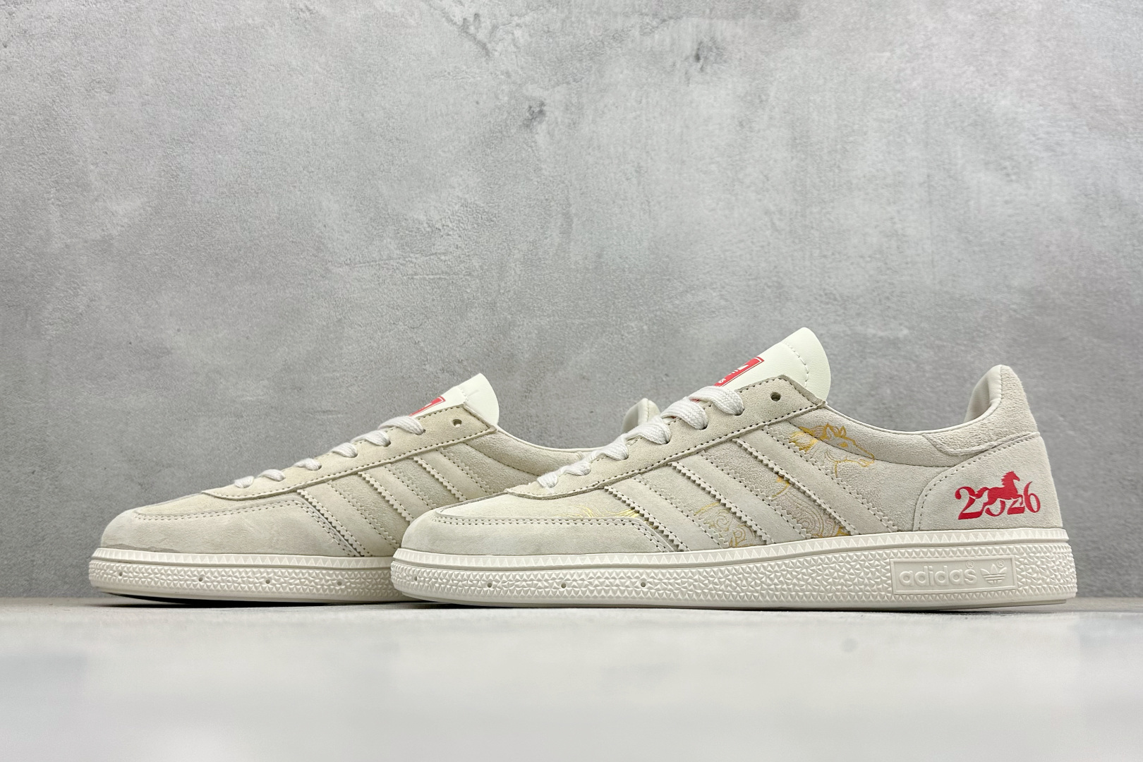Adidas Handball Spezial 2026马年限定 麂皮阿迪经典复古休闲板鞋 ZH2607-Top High Quatity Cheap Sneakers Fashion Clothing Clothes Bags handbags Shoes of all Brand wholesale With The best Quality And Beautiful Price from China Factory Chinese suppliers wholesaler seller Adidas Handball Spezial 2026马年限定 麂皮阿迪经典复古休闲板鞋 ZH2607