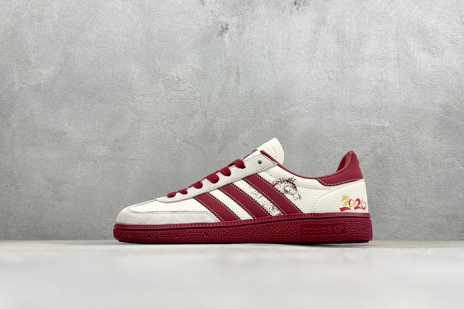 240 Adidas Handball Spezial 马年限定 麂皮阿迪经典复古休闲板鞋 JJ2621