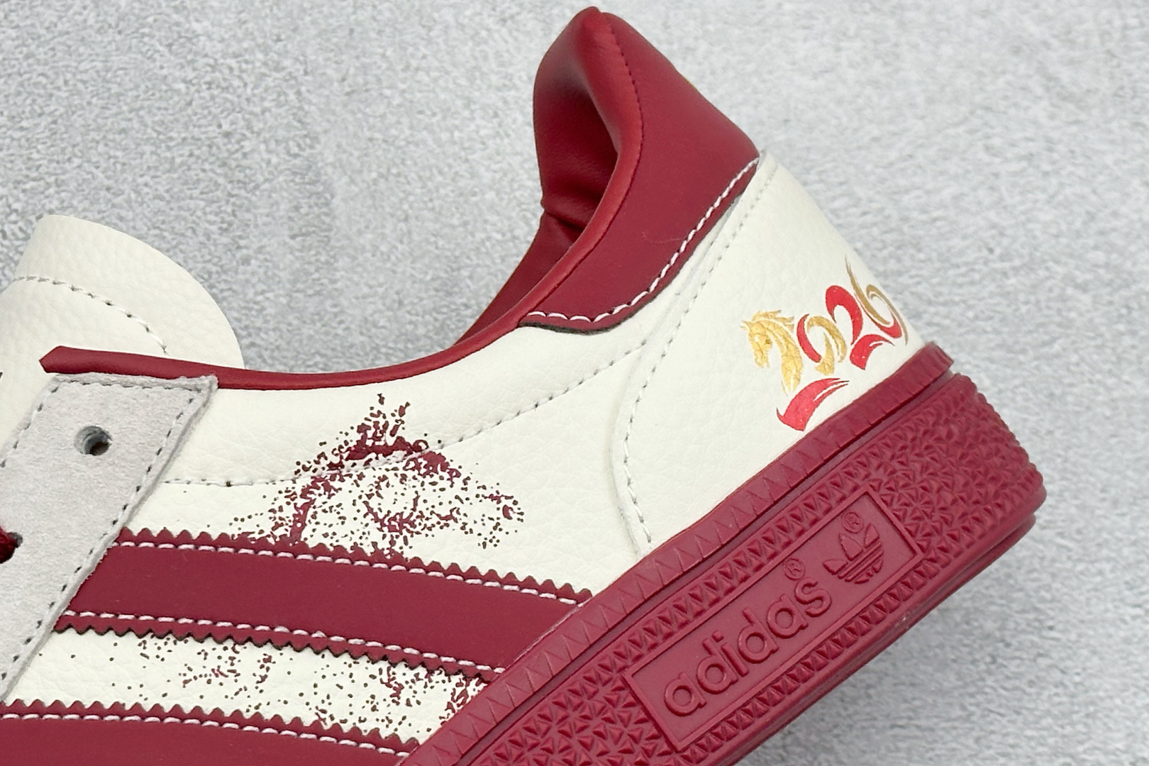 240 Adidas Handball Spezial 马年限定 麂皮阿迪经典复古休闲板鞋 JJ2621