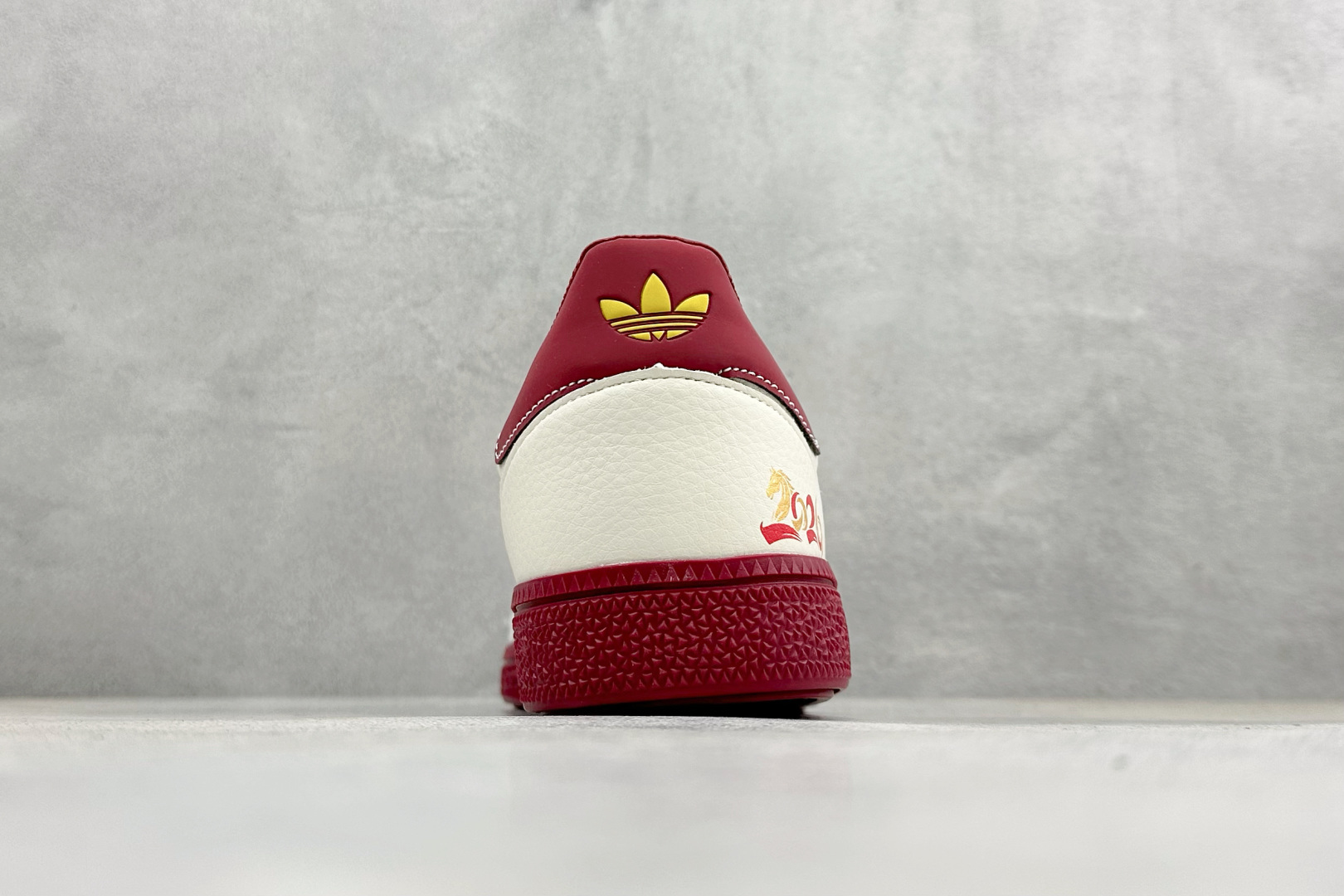 240 Adidas Handball Spezial 马年限定 麂皮阿迪经典复古休闲板鞋 JJ2621