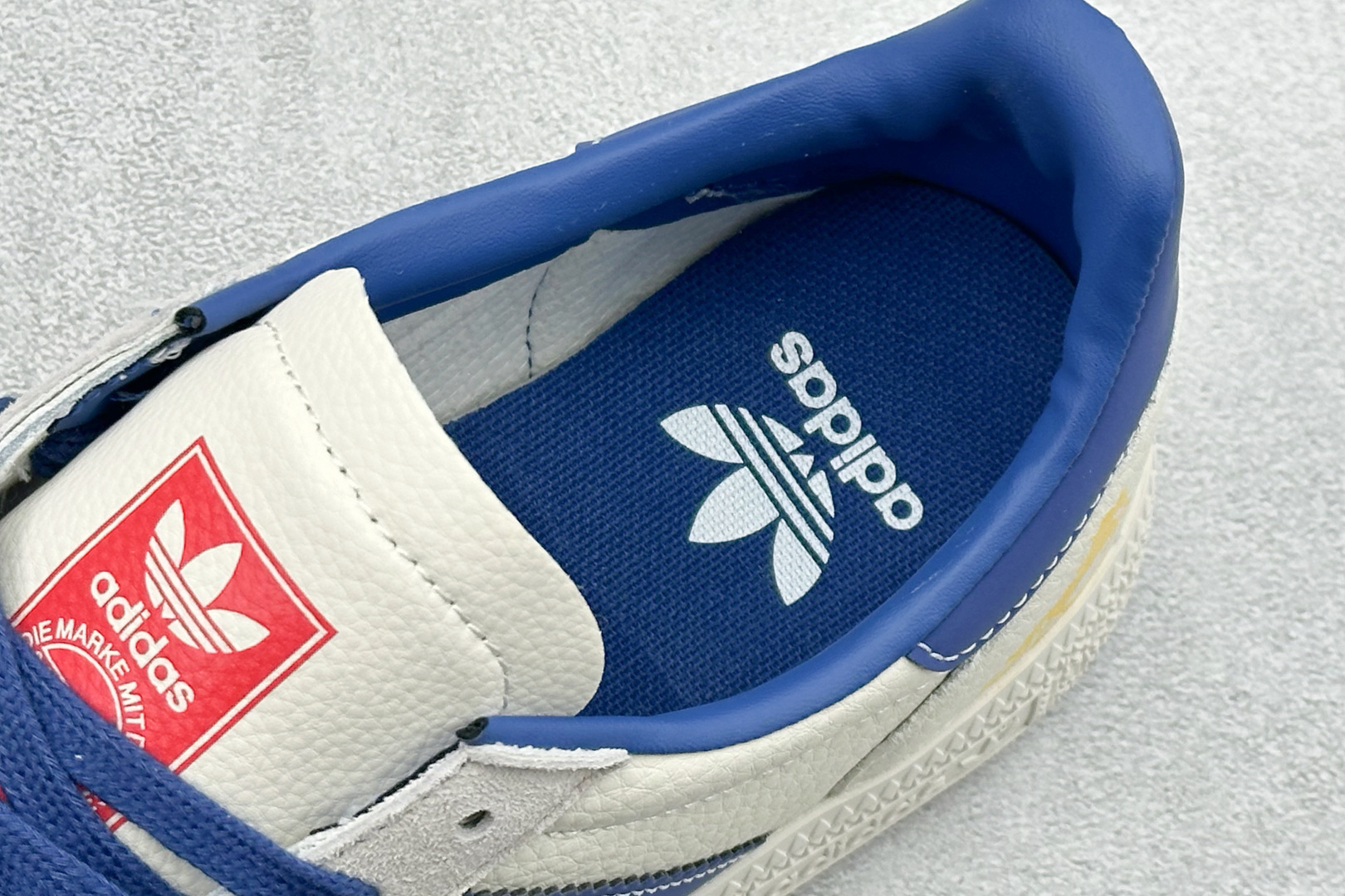 Adidas Handball Spezial 马年限定 麂皮阿迪经典复古休闲板鞋 JJ2618-Top High Quatity Cheap Sneakers Fashion Clothing Clothes Bags handbags Shoes of all Brand wholesale With The best Quality And Beautiful Price from China Factory Chinese suppliers wholesaler seller Adidas Handball Spezial 马年限定 麂皮阿迪经典复古休闲板鞋 JJ2618
