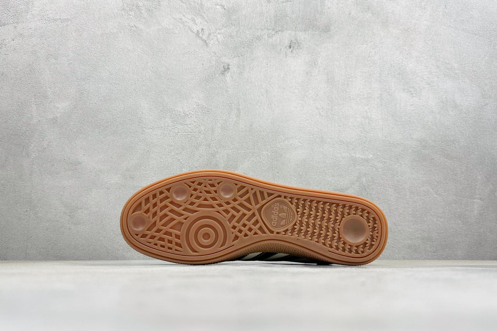 240 Adidas Handball Spezial 马年限定 麂皮阿迪经典复古休闲板鞋 JJ2622