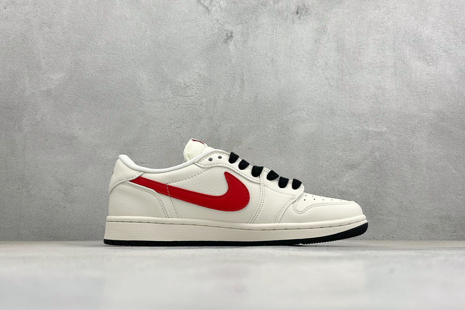Air Jordan 1 Low AJ1 乔1 2026马年限定 高端定制 低帮倒钩复古篮球鞋 QW5288-140-Top High Quatity Cheap Sneakers Fashion Clothing Clothes Bags handbags Shoes of all Brand wholesale With The best Quality And Beautiful Price from China Factory Chinese suppliers wholesaler seller Air Jordan 1 Low AJ1 乔1 2026马年限定 高端定制 低帮倒钩复古篮球鞋 QW5288-140