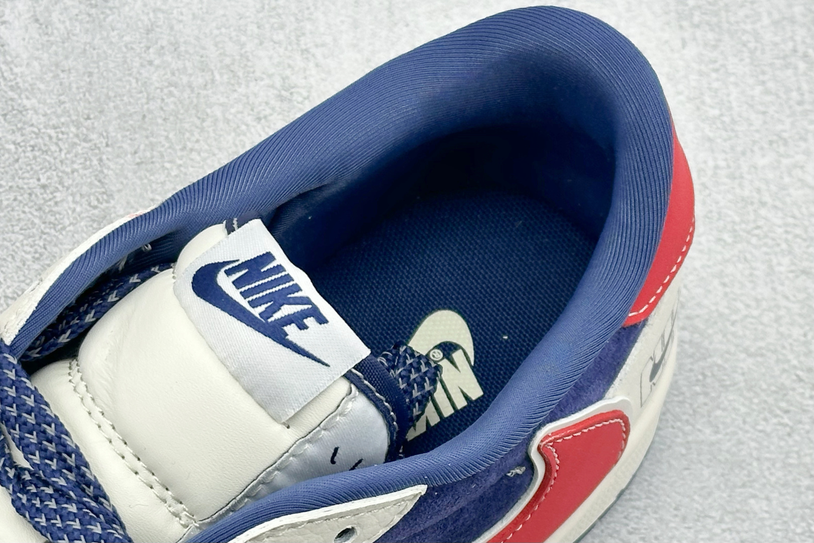 Air Jordan 1 Low AJ1 乔1 马年限定 高端定制 低帮倒钩复古篮球鞋 JP2026-162-Top High Quatity Cheap Sneakers Fashion Clothing Clothes Bags handbags Shoes of all Brand wholesale With The best Quality And Beautiful Price from China Factory Chinese suppliers wholesaler seller Air Jordan 1 Low AJ1 乔1 马年限定 高端定制 低帮倒钩复古篮球鞋 JP2026-162