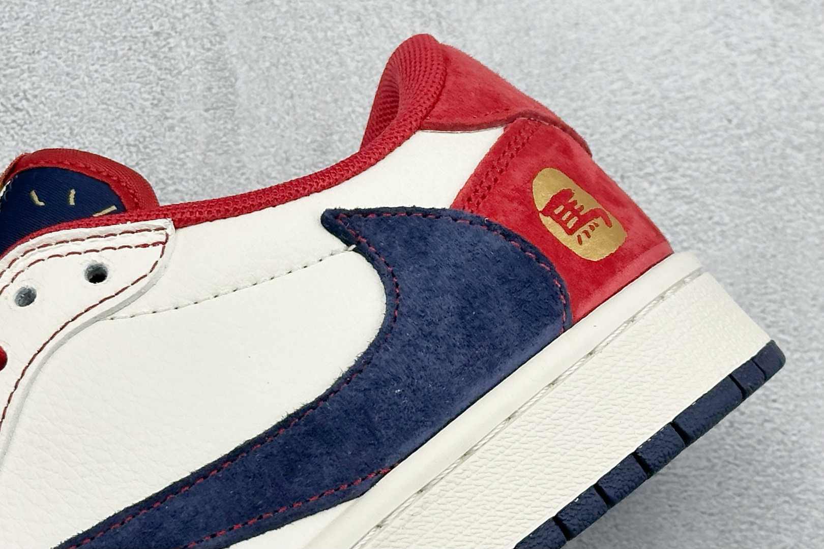 Air Jordan 1 Low AJ1 乔1 马年限定 高端定制 低帮倒钩复古篮球鞋 HG0026-024-Top High Quatity Cheap Sneakers Fashion Clothing Clothes Bags handbags Shoes of all Brand wholesale With The best Quality And Beautiful Price from China Factory Chinese suppliers wholesaler seller Air Jordan 1 Low AJ1 乔1 马年限定 高端定制 低帮倒钩复古篮球鞋 HG0026-024