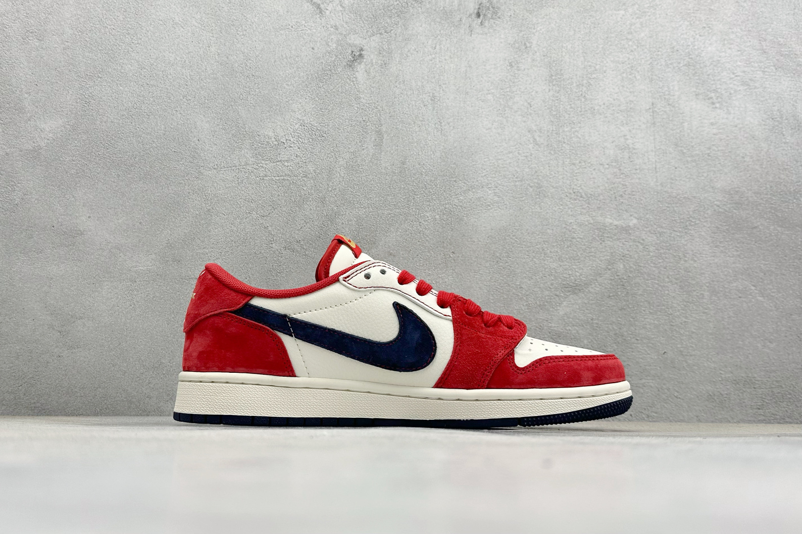 Air Jordan 1 Low AJ1 乔1 马年限定 高端定制 低帮倒钩复古篮球鞋 HG0026-024-Top High Quatity Cheap Sneakers Fashion Clothing Clothes Bags handbags Shoes of all Brand wholesale With The best Quality And Beautiful Price from China Factory Chinese suppliers wholesaler seller Air Jordan 1 Low AJ1 乔1 马年限定 高端定制 低帮倒钩复古篮球鞋 HG0026-024