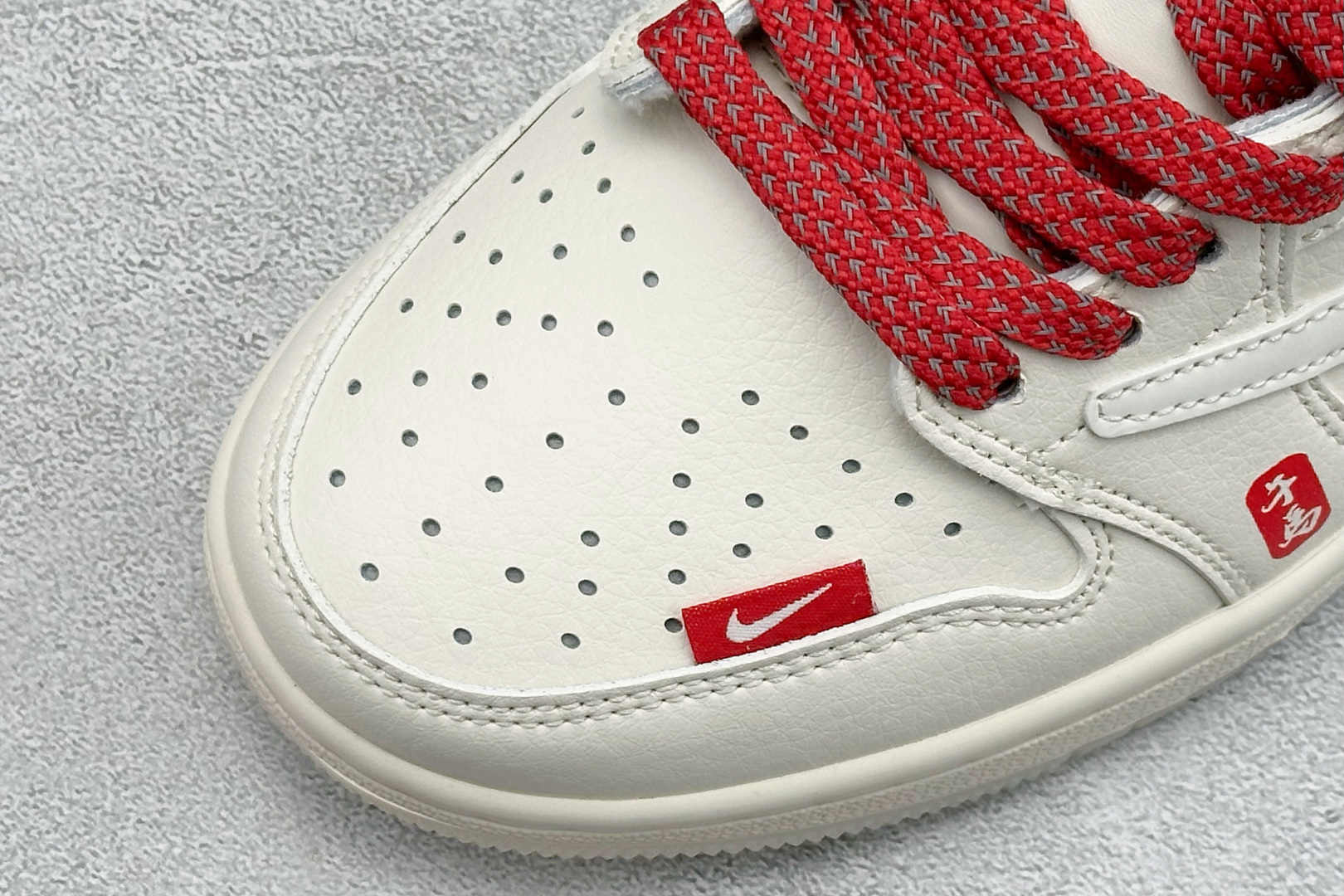 Air Jordan 1 Low AJ1 乔1 马年限定 高端定制 低帮倒钩复古篮球鞋 QW5288-139-Top High Quatity Cheap Sneakers Fashion Clothing Clothes Bags handbags Shoes of all Brand wholesale With The best Quality And Beautiful Price from China Factory Chinese suppliers wholesaler seller Air Jordan 1 Low AJ1 乔1 马年限定 高端定制 低帮倒钩复古篮球鞋 QW5288-139