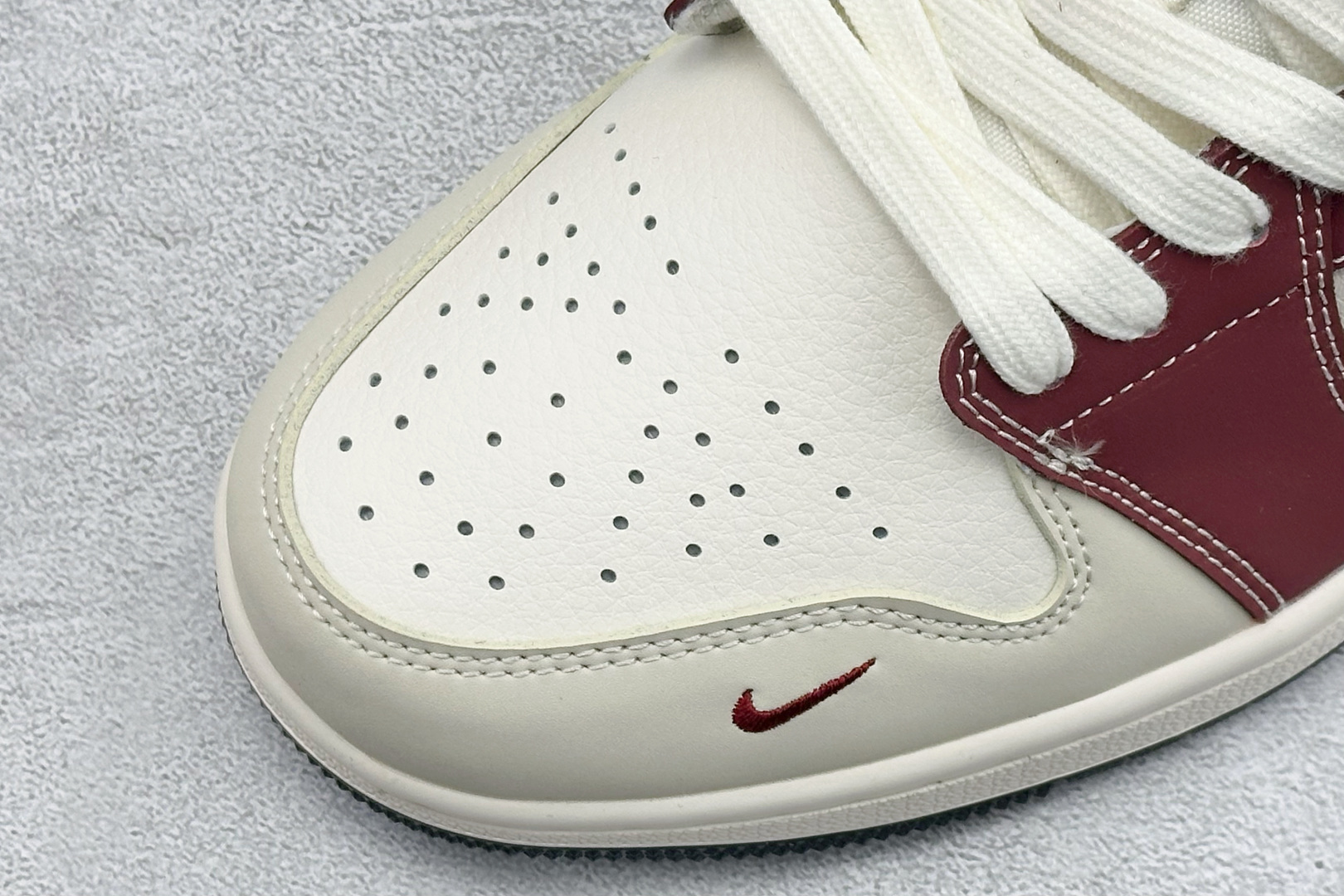 Air Jordan 1 Low AJ1 乔1 马年限定 高端定制 低帮复古篮球鞋 JJ5908-004-Top High Quatity Cheap Sneakers Fashion Clothing Clothes Bags handbags Shoes of all Brand wholesale With The best Quality And Beautiful Price from China Factory Chinese suppliers wholesaler seller Air Jordan 1 Low AJ1 乔1 马年限定 高端定制 低帮复古篮球鞋 JJ5908-004