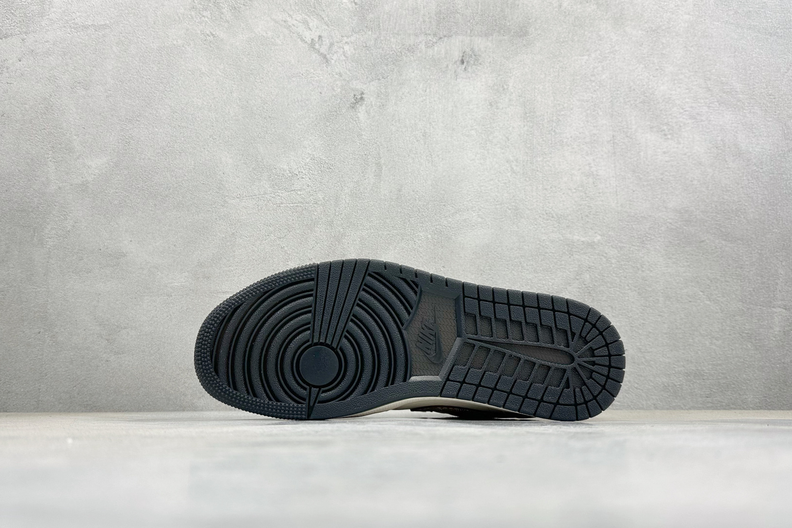 Air Jordan 1 Low AJ1 乔1 马年限定 高端定制 低帮复古篮球鞋 JJ5908-004-Top High Quatity Cheap Sneakers Fashion Clothing Clothes Bags handbags Shoes of all Brand wholesale With The best Quality And Beautiful Price from China Factory Chinese suppliers wholesaler seller Air Jordan 1 Low AJ1 乔1 马年限定 高端定制 低帮复古篮球鞋 JJ5908-004