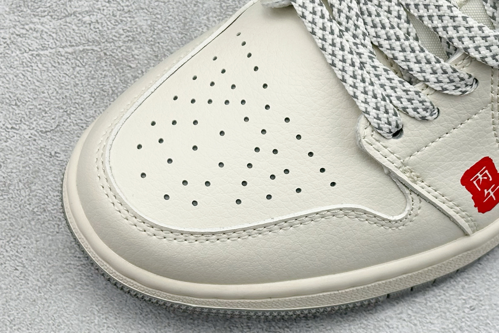 260 Air Jordan 1 Low AJ1 乔1 2026马年限定 高端定制 低帮复古篮球鞋 HT5088-642-Chinese UA Cheap High Quatity Brand Clothes Bags handbags Sneakers wholesale wholesaler seller from China Factory suppliers Fashion Clothing Shoes best Quality Beautiful Price 260 Air Jordan 1 Low AJ1 乔1 2026马年限定 高端定制 低帮复古篮球鞋 HT5088-642
