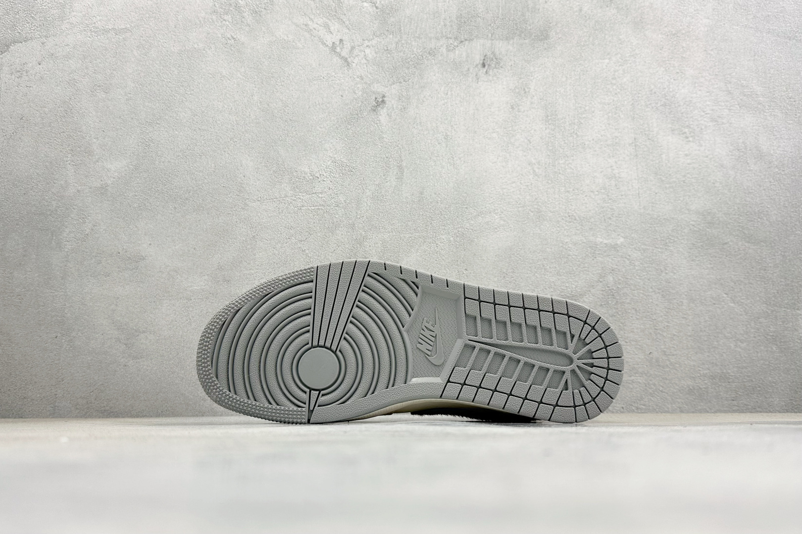 260 Air Jordan 1 Low AJ1 乔1 2026马年限定 高端定制 低帮复古篮球鞋 HT5088-642-Chinese UA Cheap High Quatity Brand Clothes Bags handbags Sneakers wholesale wholesaler seller from China Factory suppliers Fashion Clothing Shoes best Quality Beautiful Price 260 Air Jordan 1 Low AJ1 乔1 2026马年限定 高端定制 低帮复古篮球鞋 HT5088-642