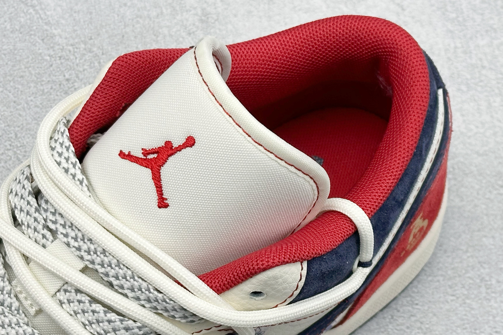 马年炸街AJ限定 AIR JORDAN 1 黑红撞色自带高街气场 HT5088-643-Top High Quatity Cheap Sneakers Fashion Clothing Clothes Bags handbags Shoes of all Brand wholesale With The best Quality And Beautiful Price from China Factory Chinese suppliers wholesaler seller 马年炸街AJ限定 AIR JORDAN 1 黑红撞色自带高街气场 HT5088-643