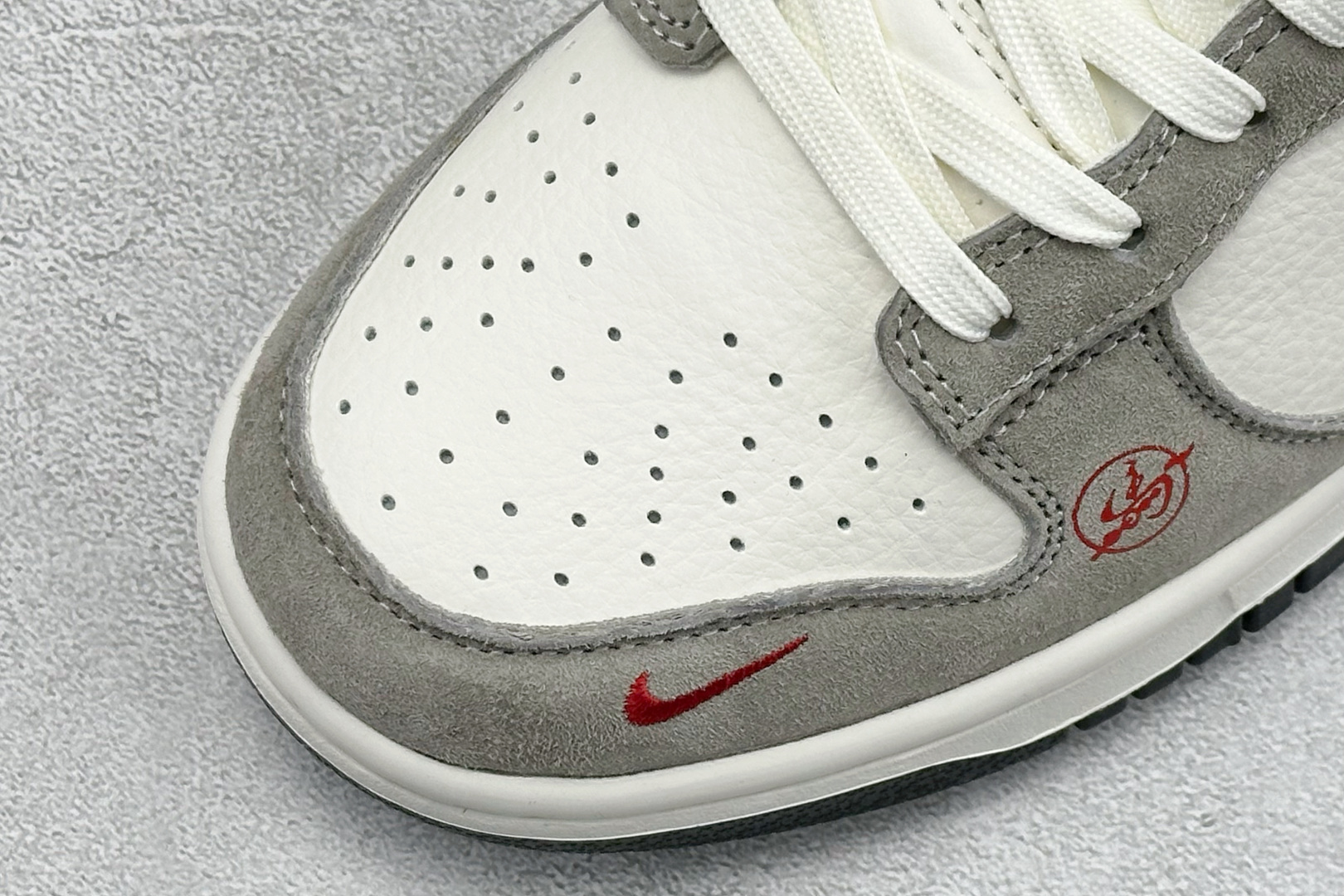 280 Nike Dunk Low Retro 2026马年限定 周年高端定制 低帮休闲板鞋 XZ5899-113-Chinese UA Cheap High Quatity Brand Clothes Bags handbags Sneakers wholesale wholesaler seller from China Factory suppliers Fashion Clothing Shoes best Quality Beautiful Price 280 Nike Dunk Low Retro 2026马年限定 周年高端定制 低帮休闲板鞋 XZ5899-113