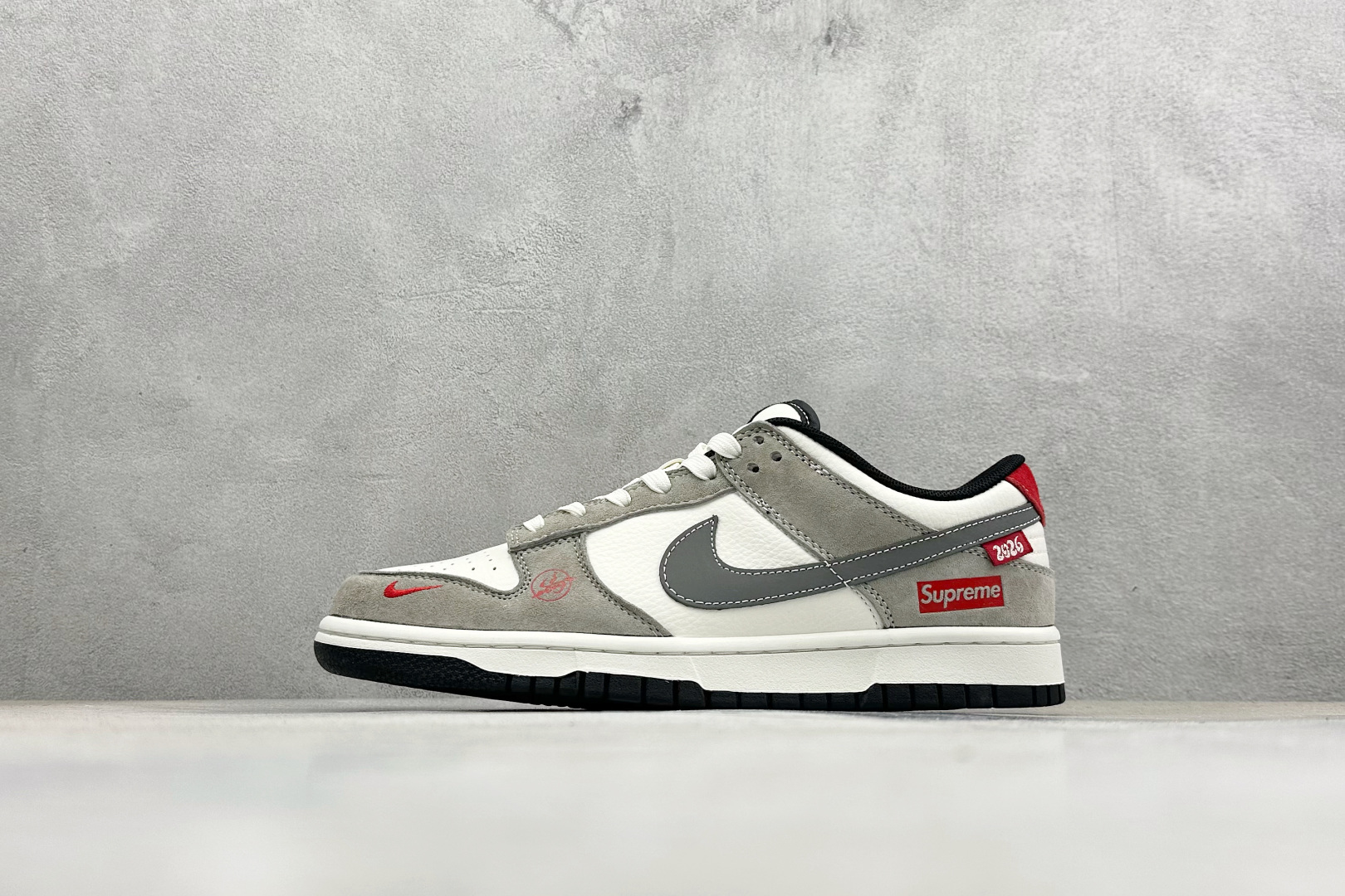 280 Nike Dunk Low Retro 2026马年限定 周年高端定制 低帮休闲板鞋 XZ5899-113-Chinese UA Cheap High Quatity Brand Clothes Bags handbags Sneakers wholesale wholesaler seller from China Factory suppliers Fashion Clothing Shoes best Quality Beautiful Price 280 Nike Dunk Low Retro 2026马年限定 周年高端定制 低帮休闲板鞋 XZ5899-113