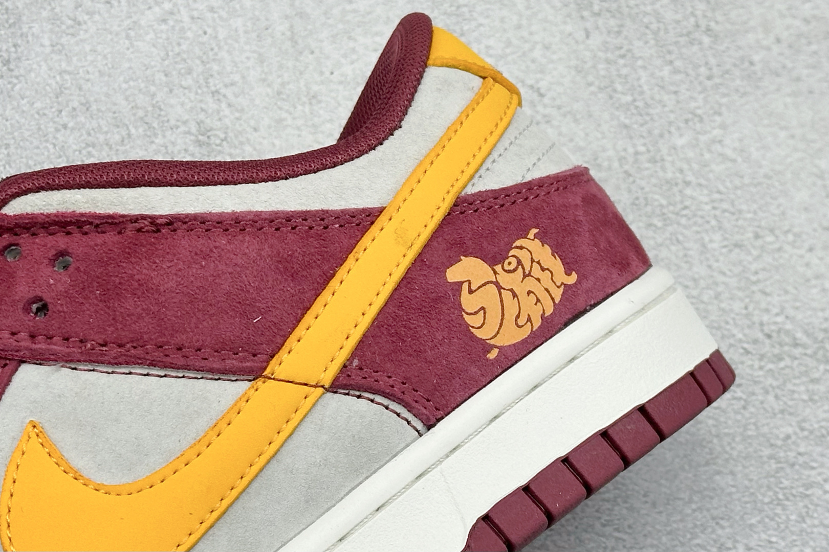 Nike Dunk Low Retro 2026马年限定 周年高端定制 低帮休闲板鞋 XZ5899-119-Top High Quatity Cheap Sneakers Fashion Clothing Clothes Bags handbags Shoes of all Brand wholesale With The best Quality And Beautiful Price from China Factory Chinese suppliers wholesaler seller Nike Dunk Low Retro 2026马年限定 周年高端定制 低帮休闲板鞋 XZ5899-119