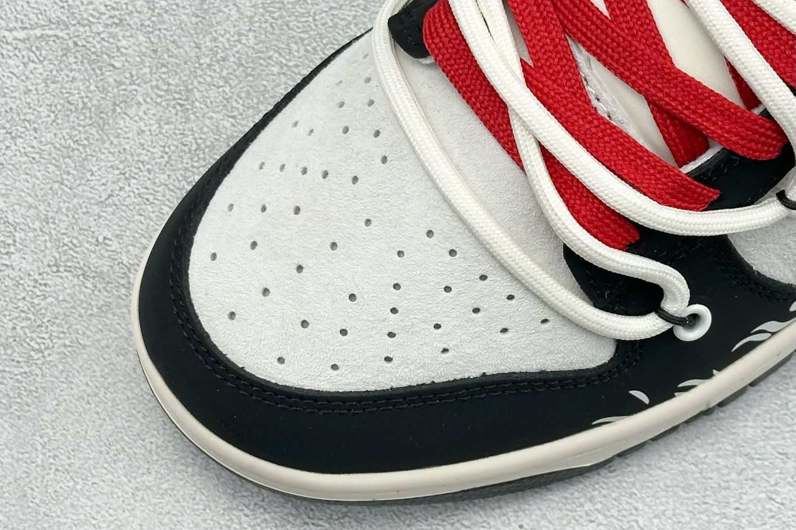 Nike Dunk Low Retro 马年限定 绑带周年高端定制 低帮休闲板鞋 CX5050-Y73-Top High Quatity Cheap Sneakers Fashion Clothing Clothes Bags handbags Shoes of all Brand wholesale With The best Quality And Beautiful Price from China Factory Chinese suppliers wholesaler seller Nike Dunk Low Retro 马年限定 绑带周年高端定制 低帮休闲板鞋 CX5050-Y73