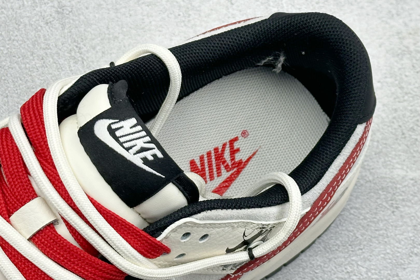 Nike Dunk Low Retro 马年限定 绑带周年高端定制 低帮休闲板鞋 CX5050-Y73-Top High Quatity Cheap Sneakers Fashion Clothing Clothes Bags handbags Shoes of all Brand wholesale With The best Quality And Beautiful Price from China Factory Chinese suppliers wholesaler seller Nike Dunk Low Retro 马年限定 绑带周年高端定制 低帮休闲板鞋 CX5050-Y73