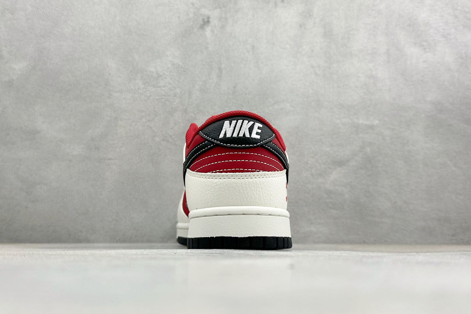 280 Nike Dunk Low Retro 2026马年限定 周年高端定制 低帮休闲板鞋 XZ5899-114-Chinese UA Cheap High Quatity Brand Clothes Bags handbags Sneakers wholesale wholesaler seller from China Factory suppliers Fashion Clothing Shoes best Quality Beautiful Price 280 Nike Dunk Low Retro 2026马年限定 周年高端定制 低帮休闲板鞋 XZ5899-114