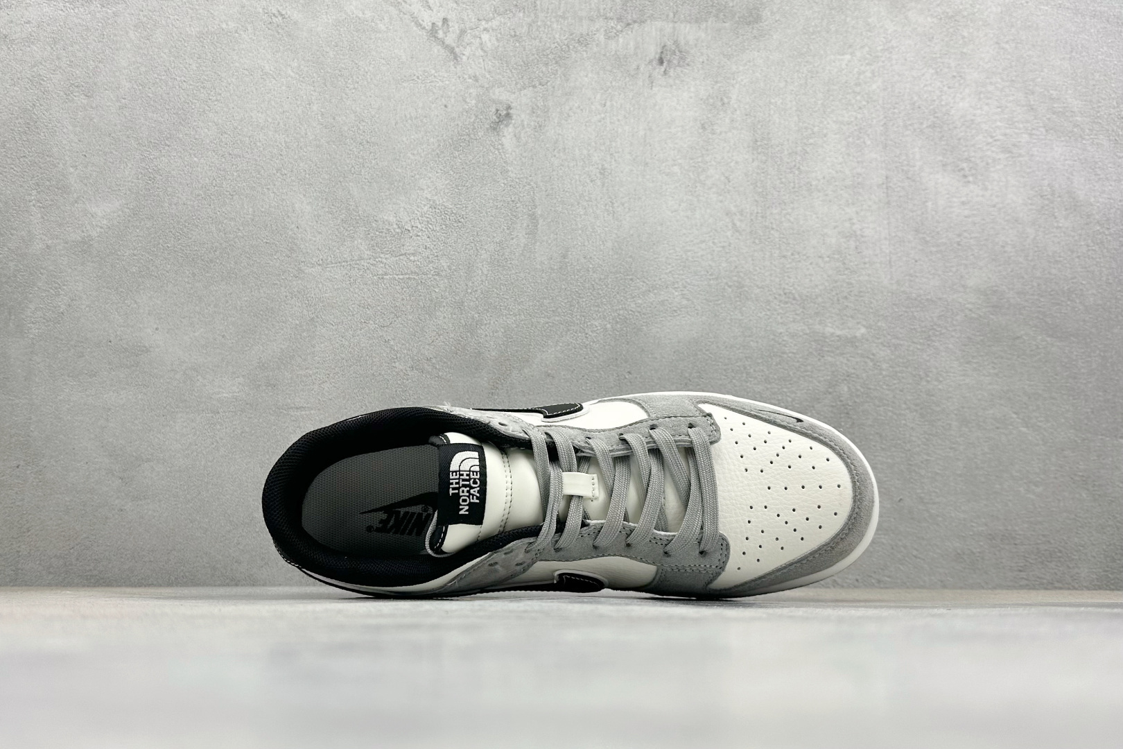 Nike Dunk Low Retro 北面联名 周年高端定制 低帮休闲板鞋 XZ5899-106-Top High Quatity Cheap Sneakers Fashion Clothing Clothes Bags handbags Shoes of all Brand wholesale With The best Quality And Beautiful Price from China Factory Chinese suppliers wholesaler seller Nike Dunk Low Retro 北面联名 周年高端定制 低帮休闲板鞋 XZ5899-106
