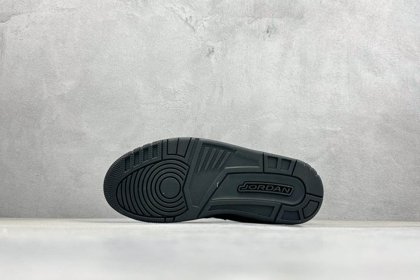 TG版 Air Jordan Legacy 312 Low IQ9784-001-Top High Quatity Cheap Sneakers Fashion Clothing Clothes Bags handbags Shoes of all Brand wholesale With The best Quality And Beautiful Price from China Factory Chinese suppliers wholesaler seller TG版 Air Jordan Legacy 312 Low IQ9784-001